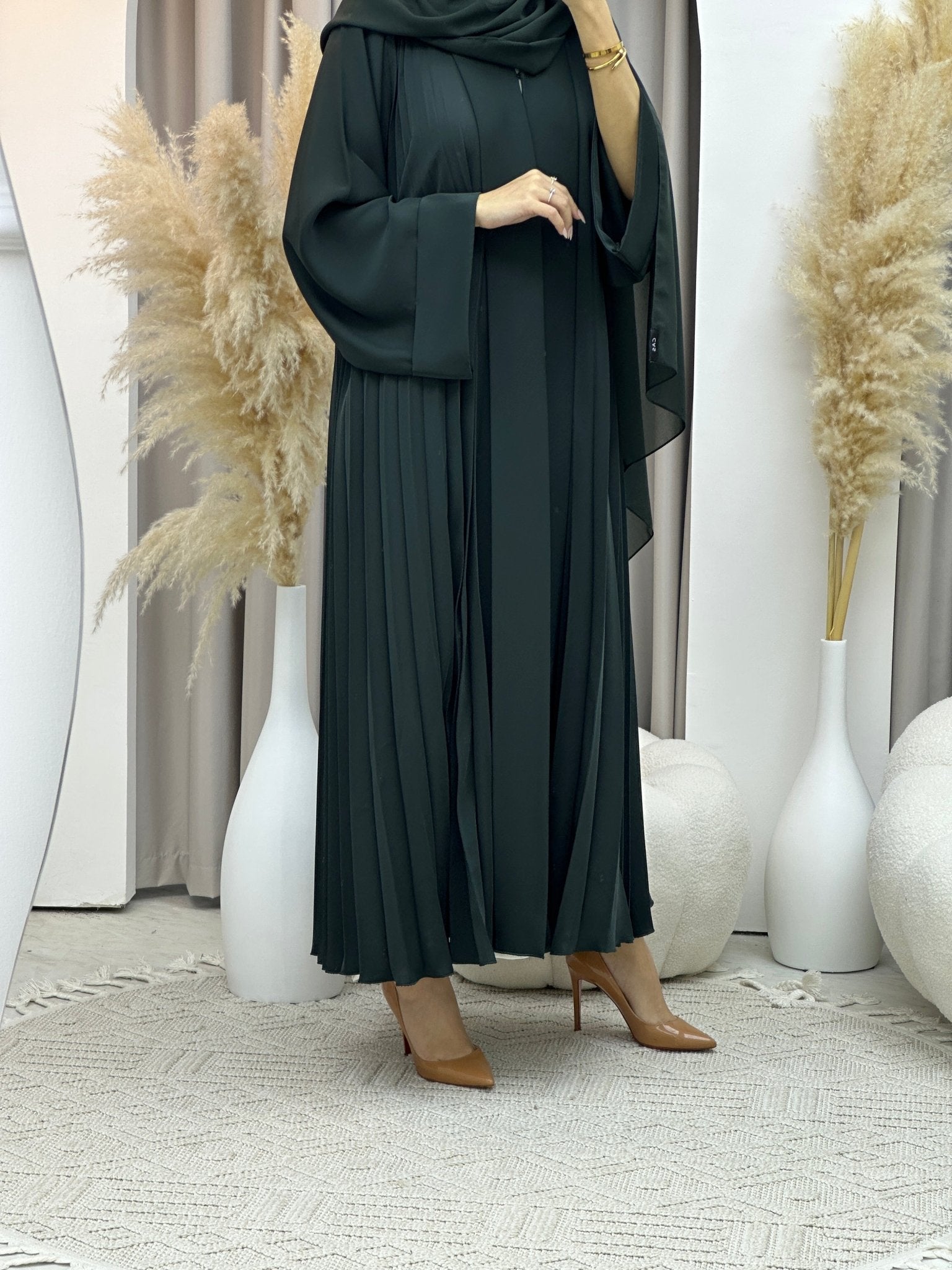 C Plain Green Pleated Abaya Set