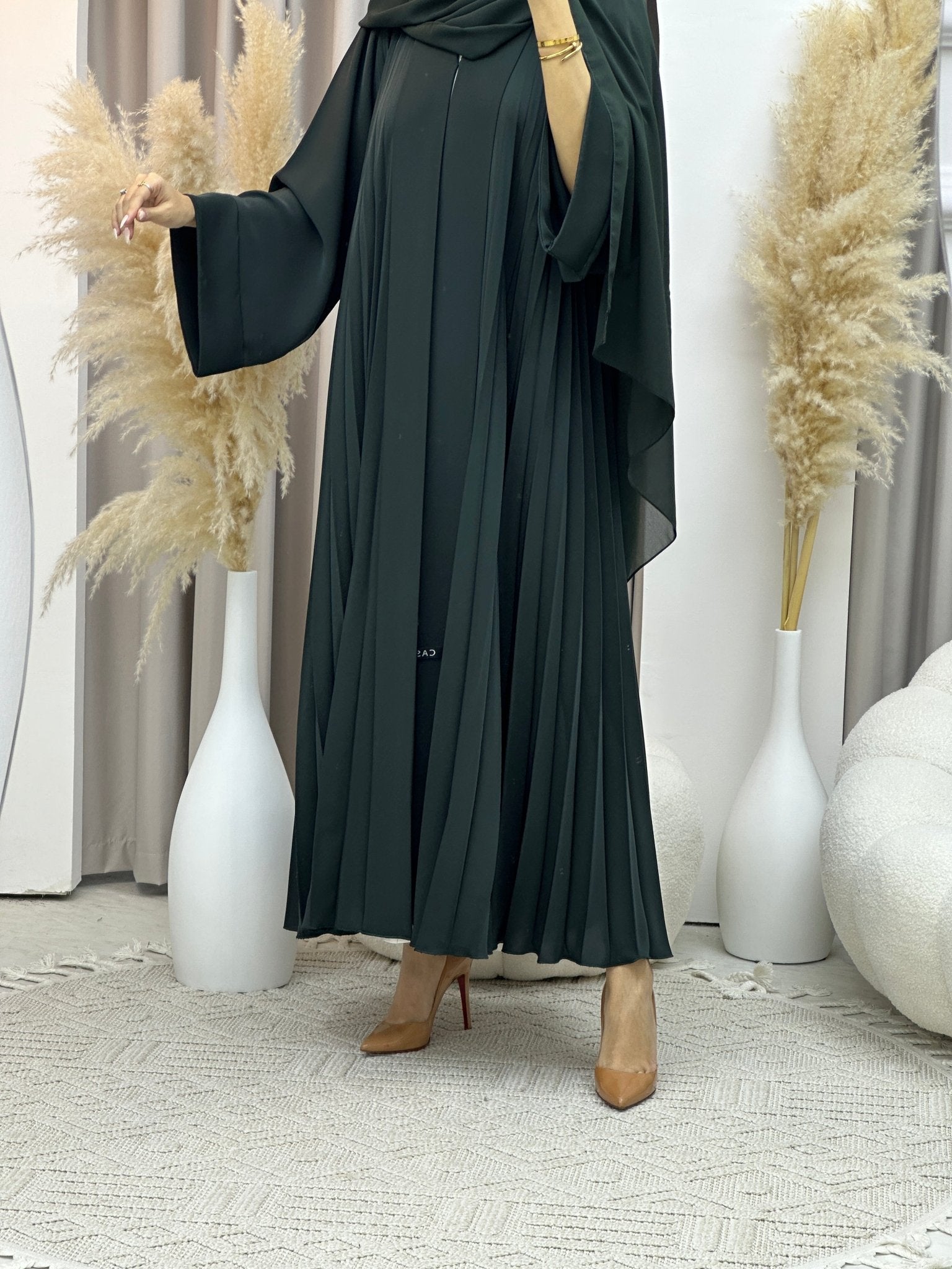 C Plain Green Pleated Abaya Set