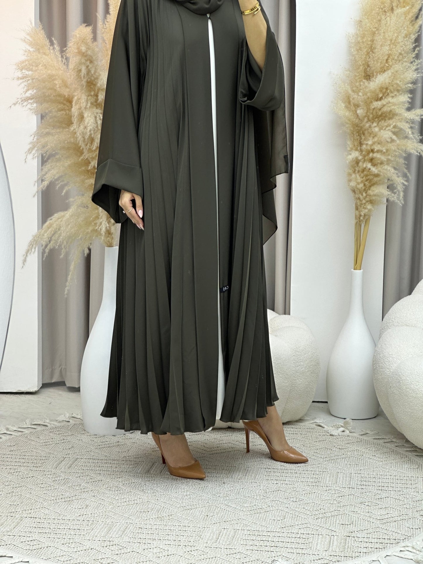 C Plain Olive Green Pleated Abaya Set