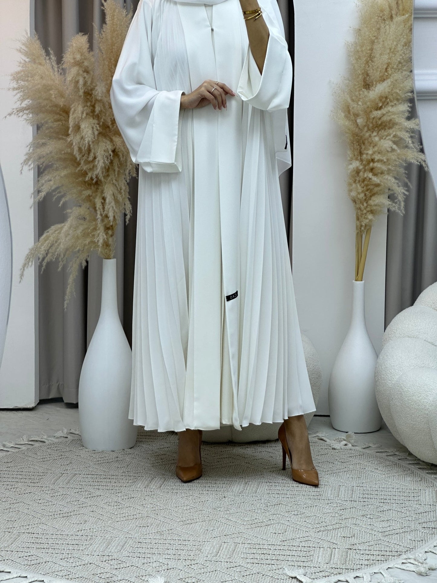 C Plain White Pleated Abaya Set