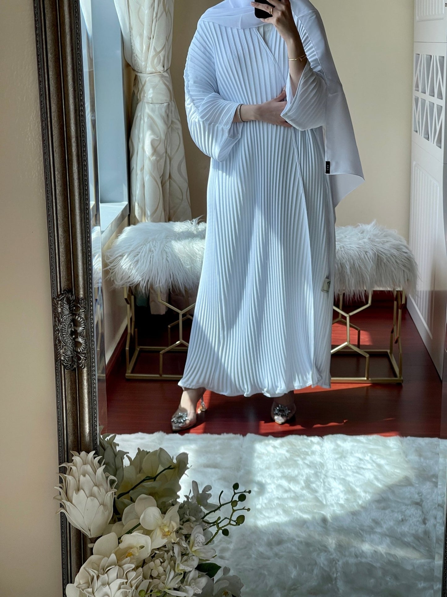 C - Pleated - PureWhite - Abaya