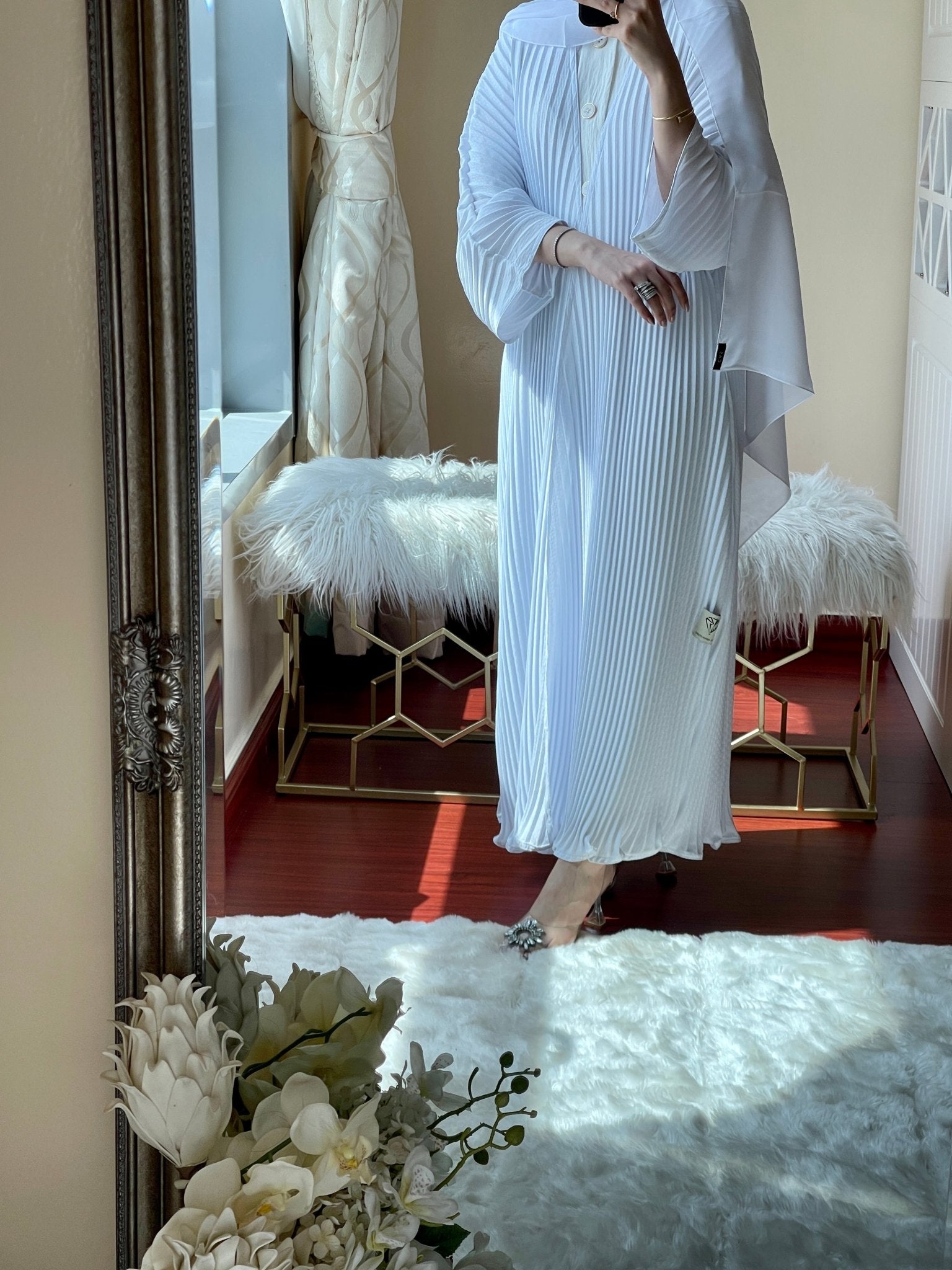 C - Pleated - PureWhite - Abaya