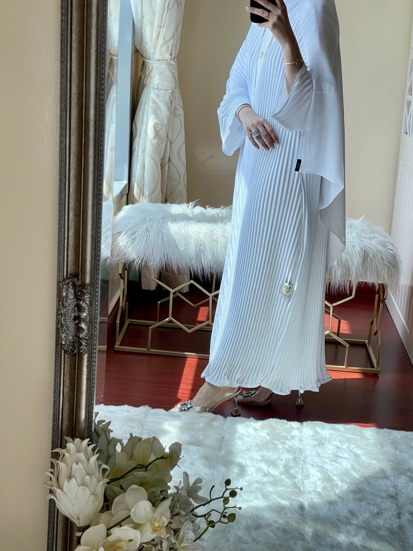 C - Pleated - PureWhite - Abaya