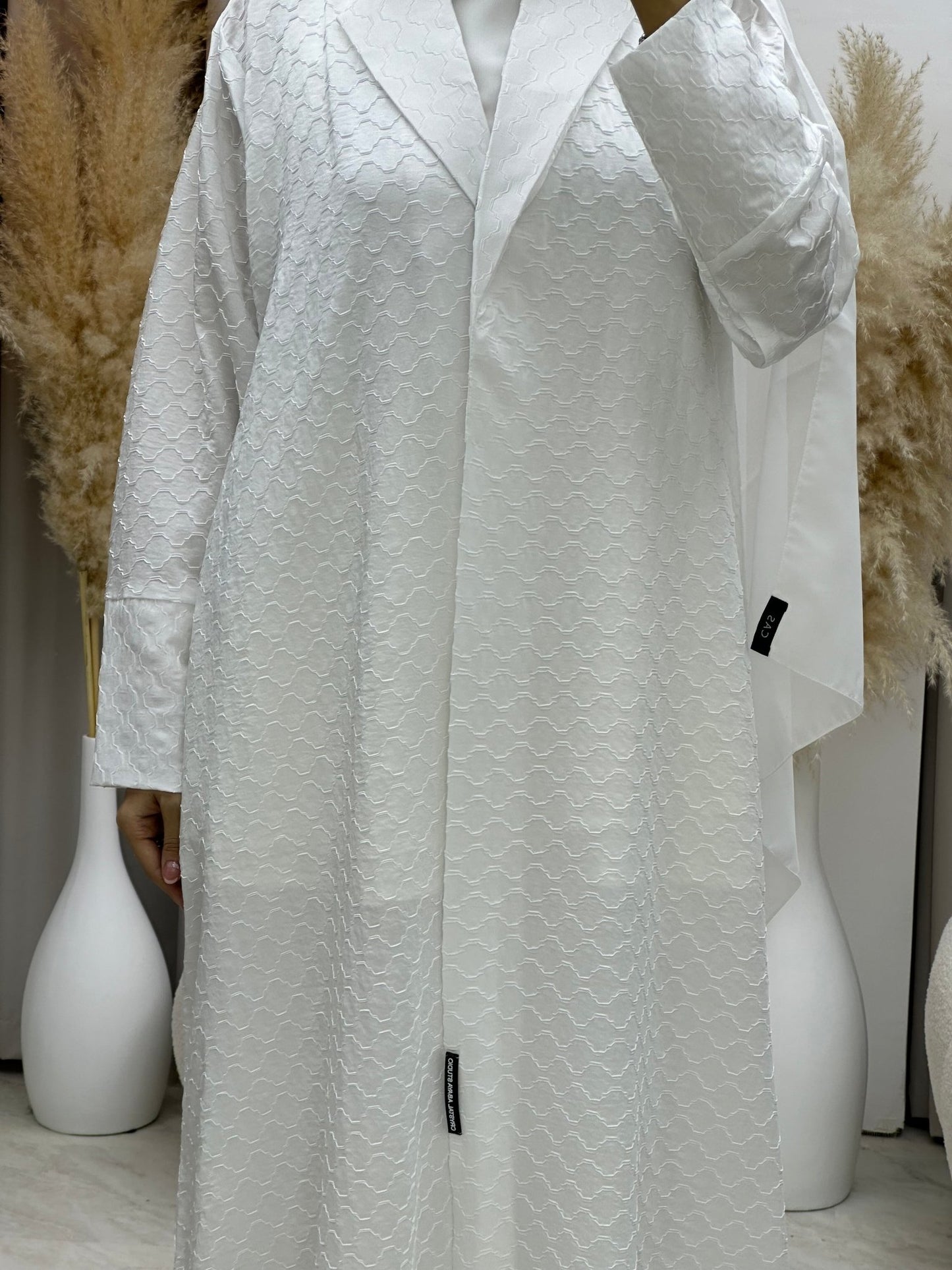 C RTW 0006 - 01 White Coat Silk Eid Abaya