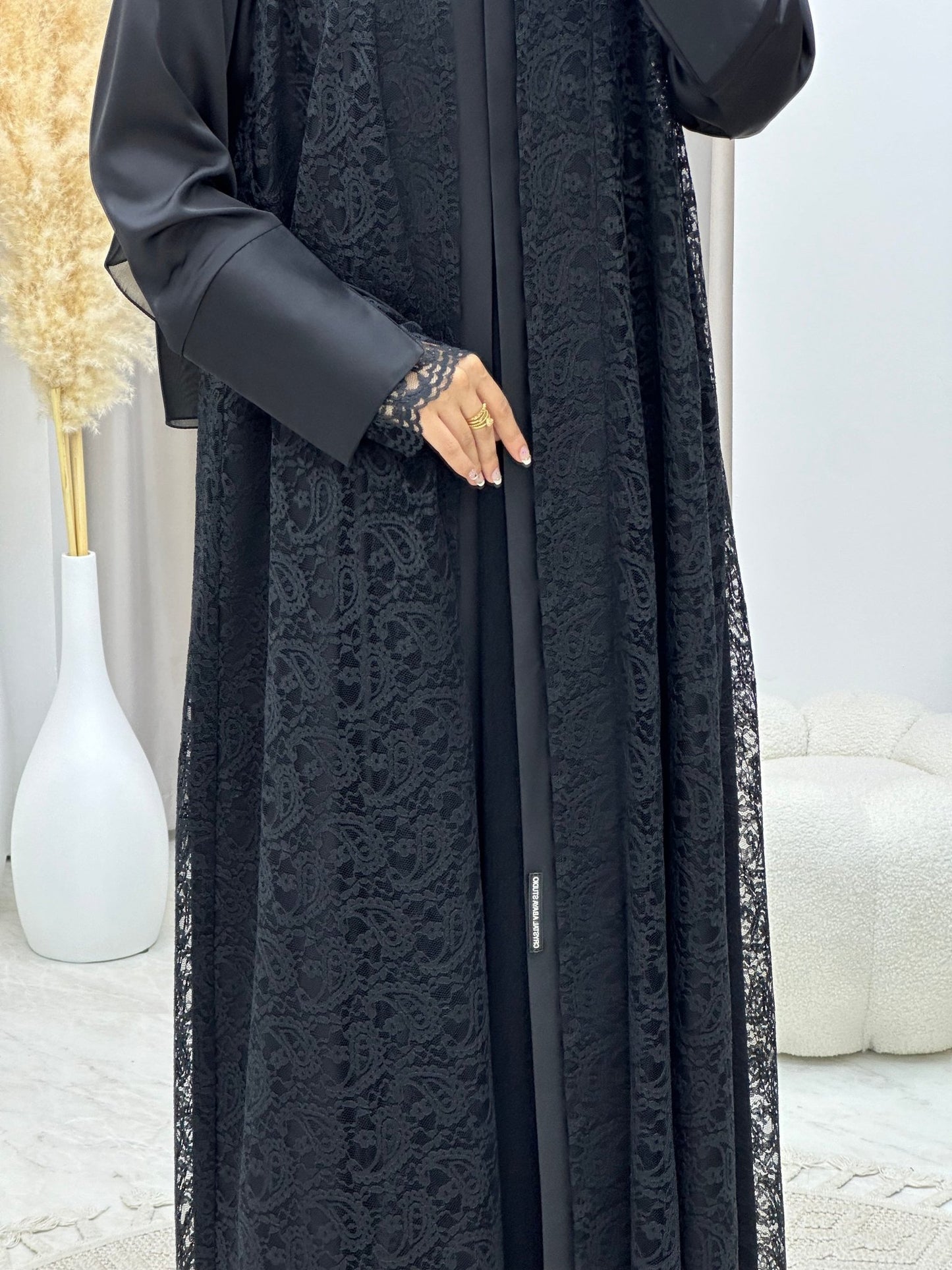 C RTW 0192 Dantel Black Abaya