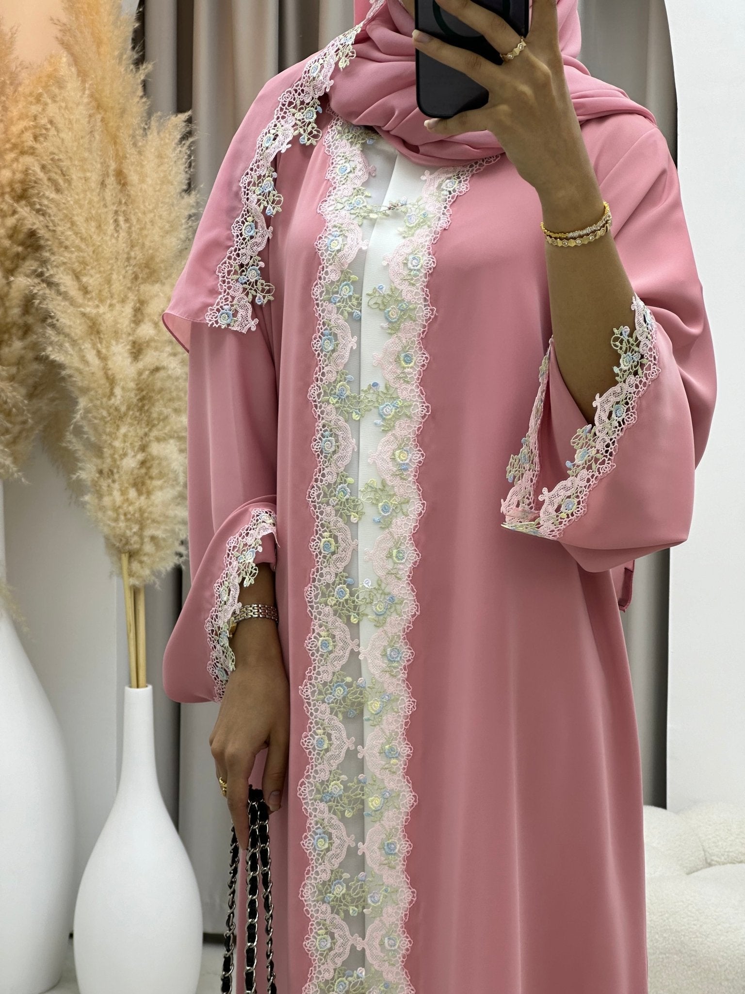C RTW 0206 Pink Lace Abaya