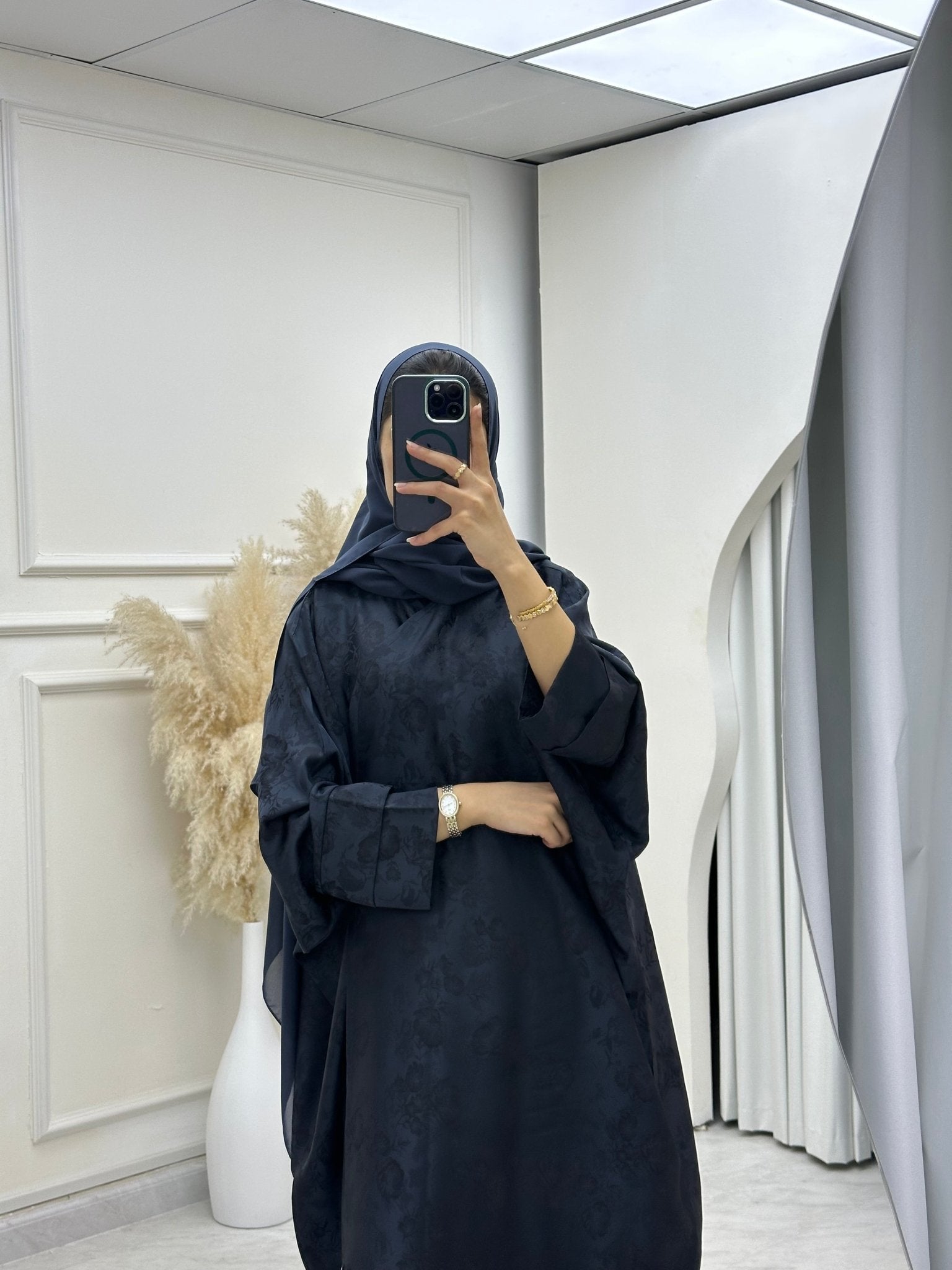 C RTW 0633 - 05 Navy Blue Bisht Floral Abaya