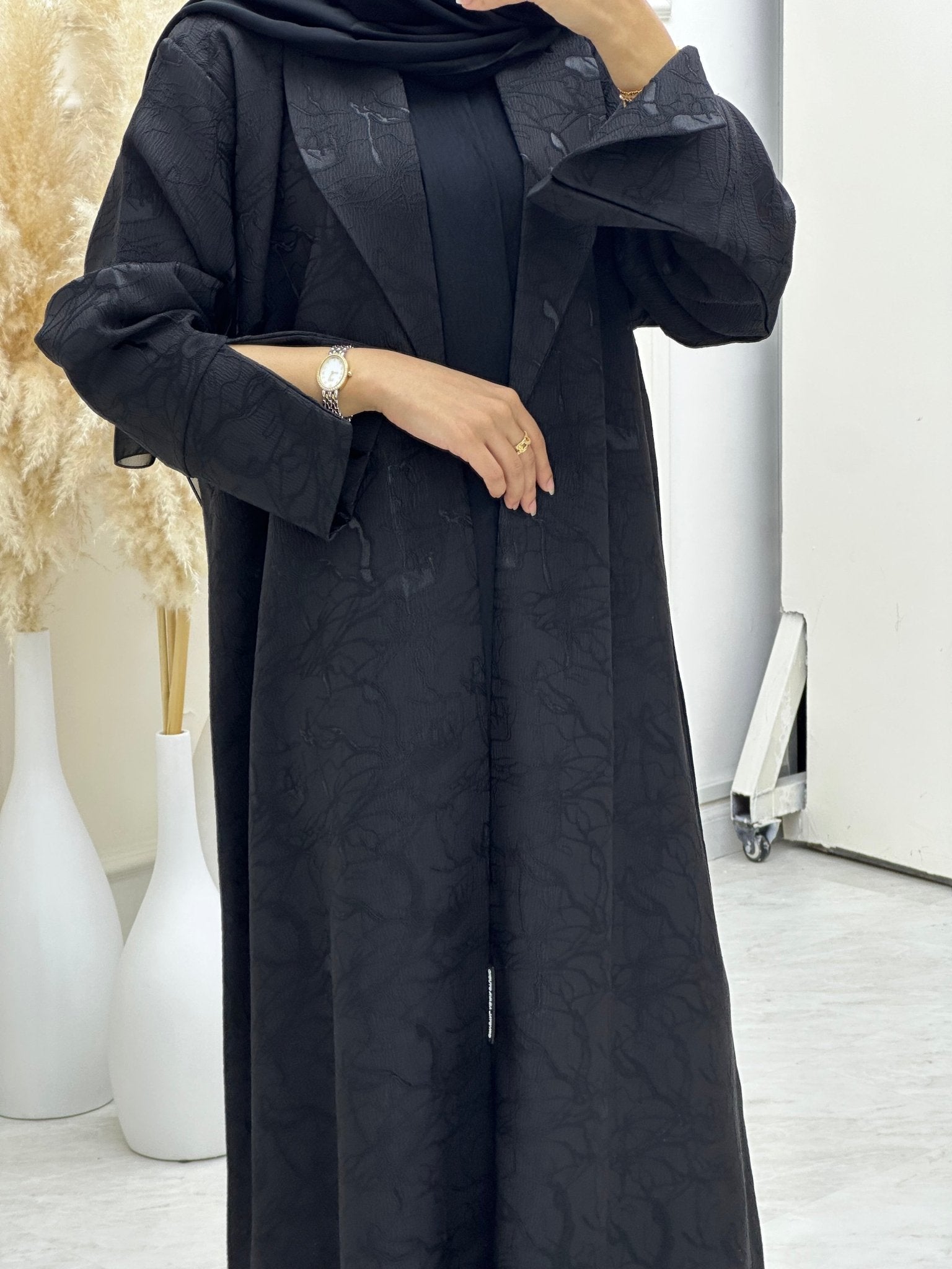 C RTW 0654 Black Coat Abaya