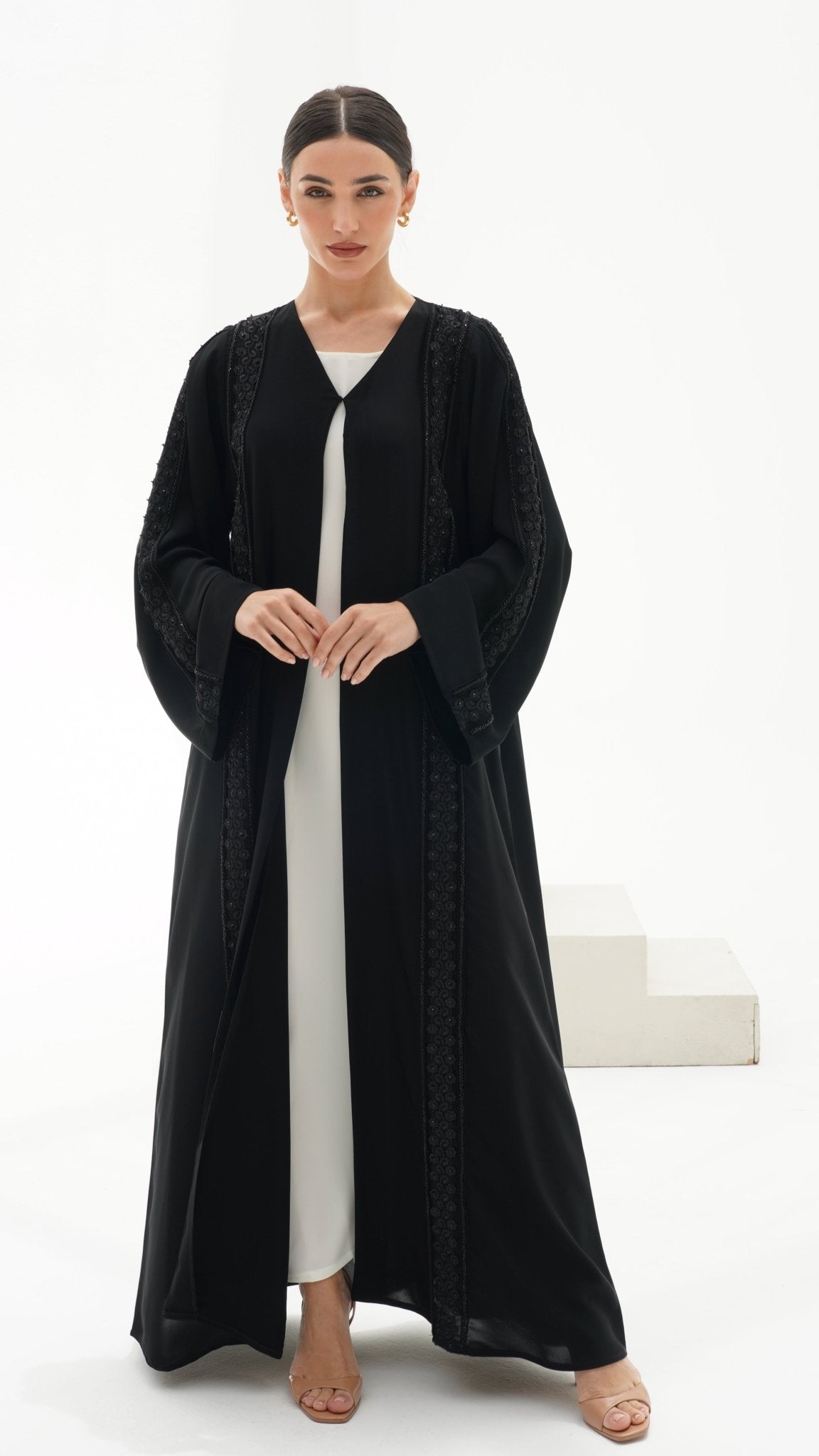 C RTW 1126 Black Abaya