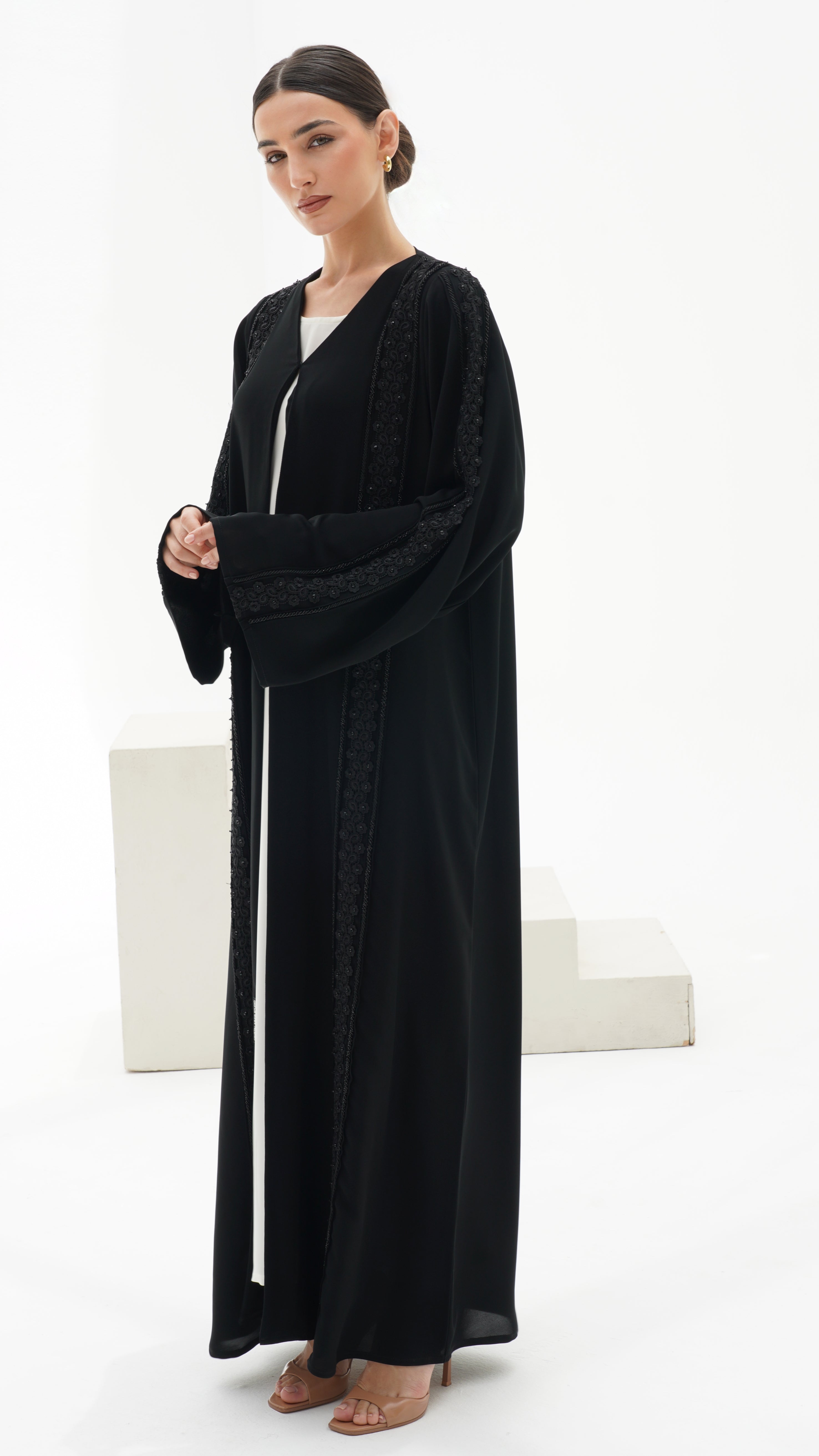 C RTW 1126 Black Abaya