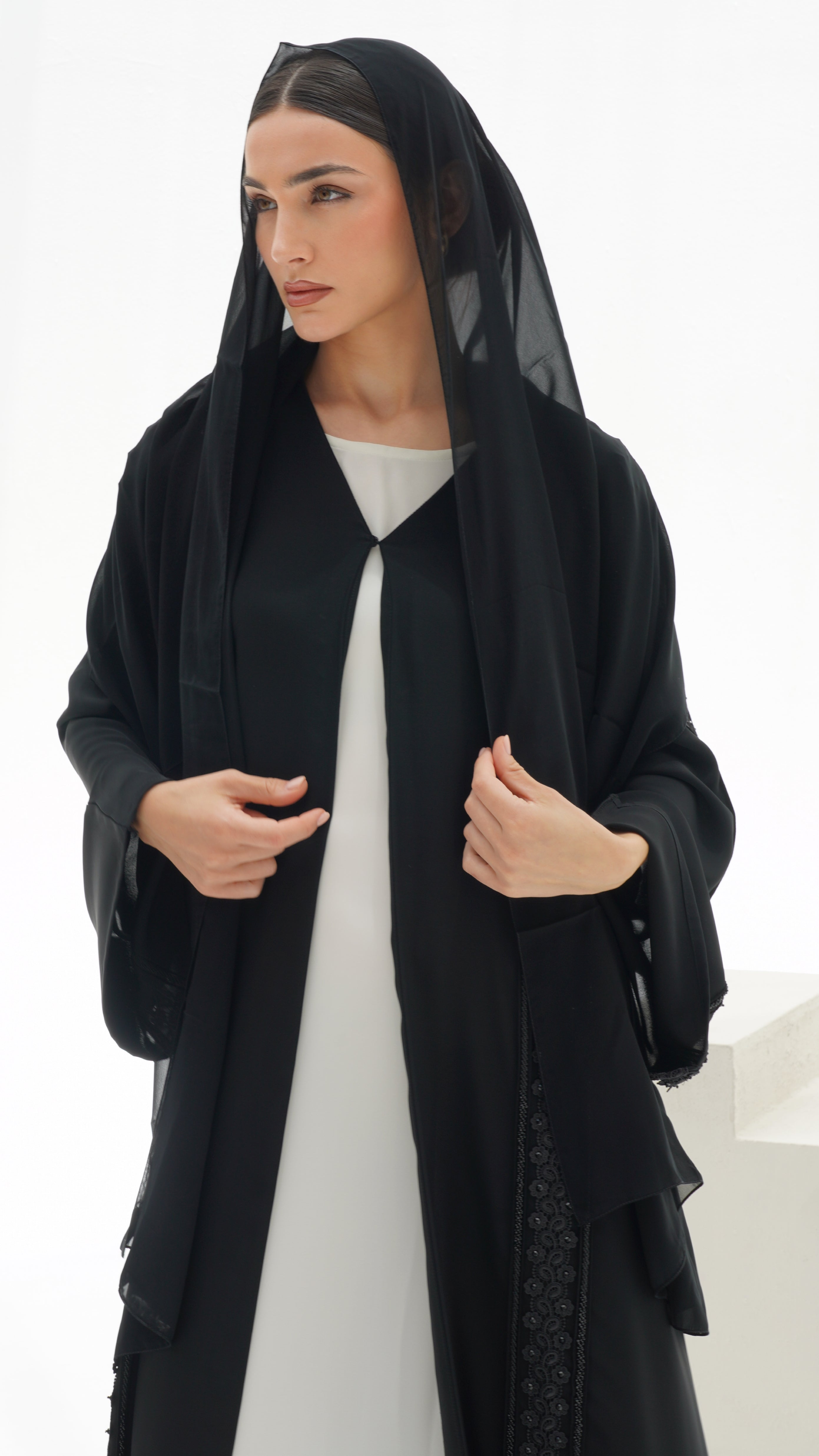 C RTW 1126 Black Abaya