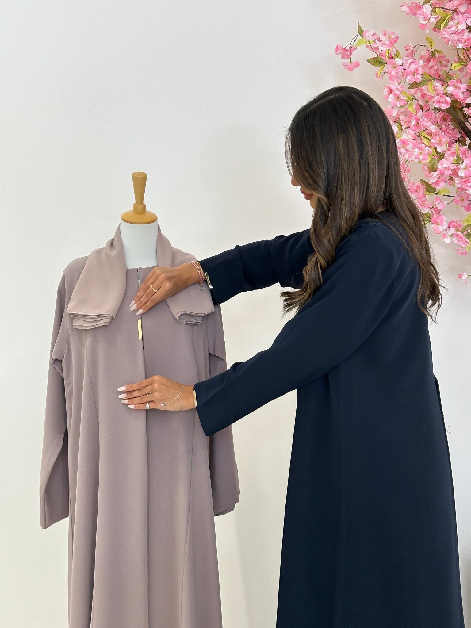 C RTW 1229-02 Tan Abaya