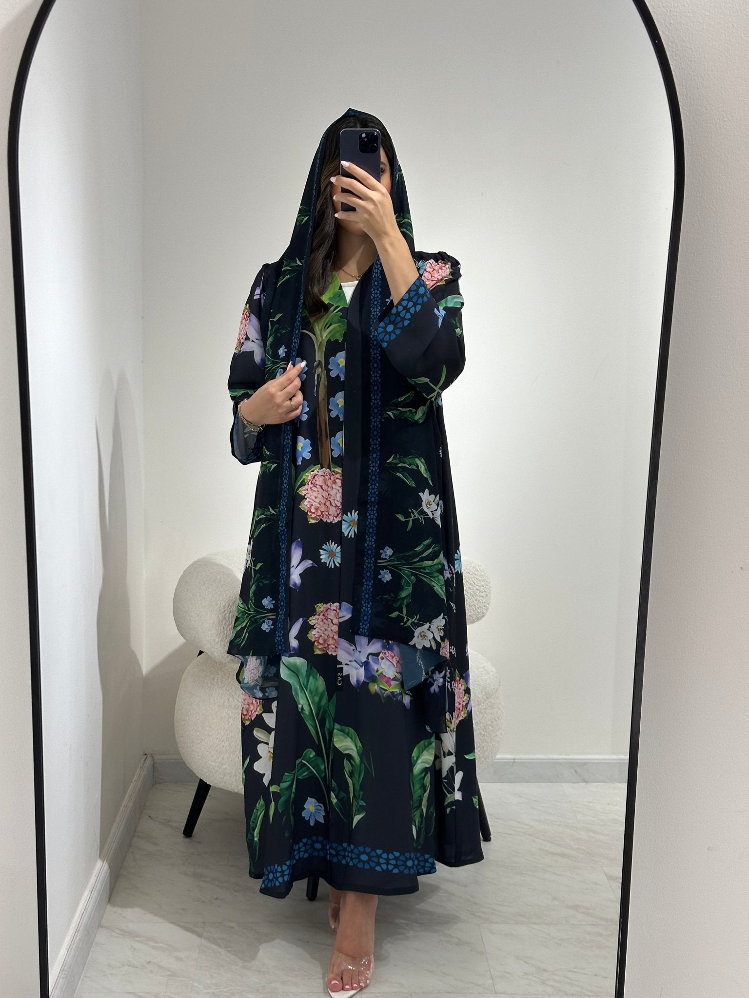 C RTW 1367 Black Tropical Printed Abaya
