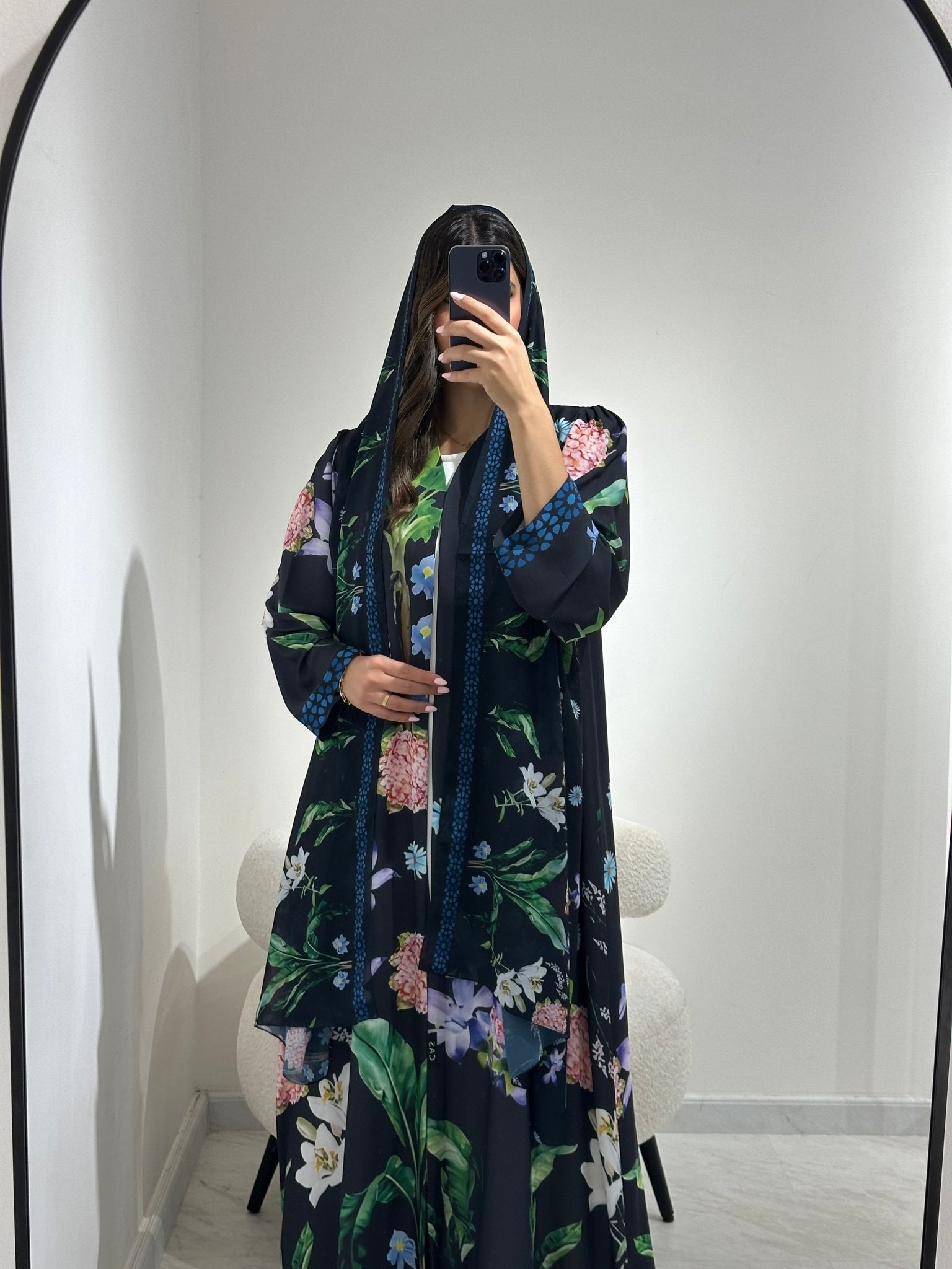C RTW 1367 Black Tropical Printed Abaya