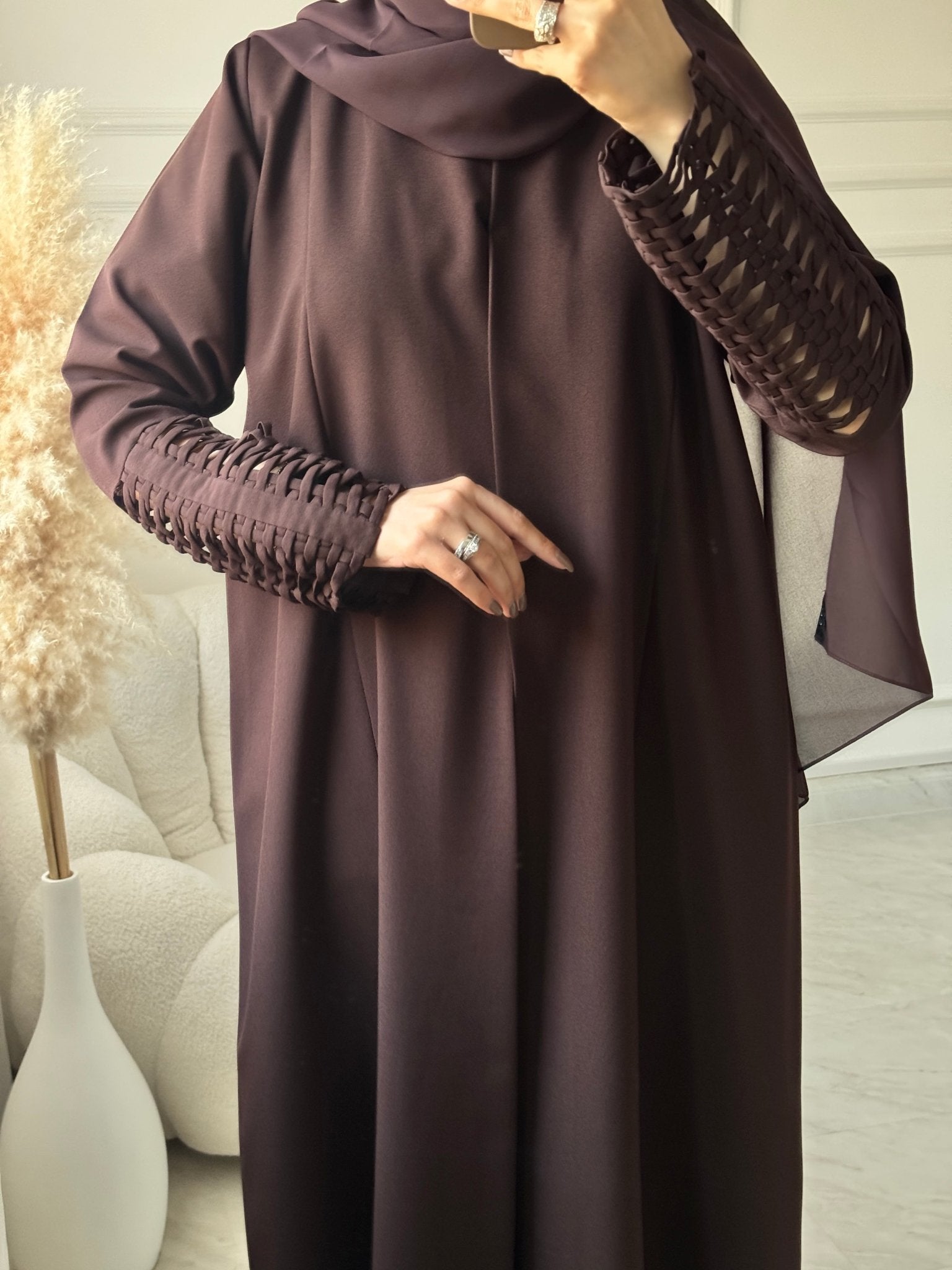 C RTW 1471 Brown Criss Cross Abaya