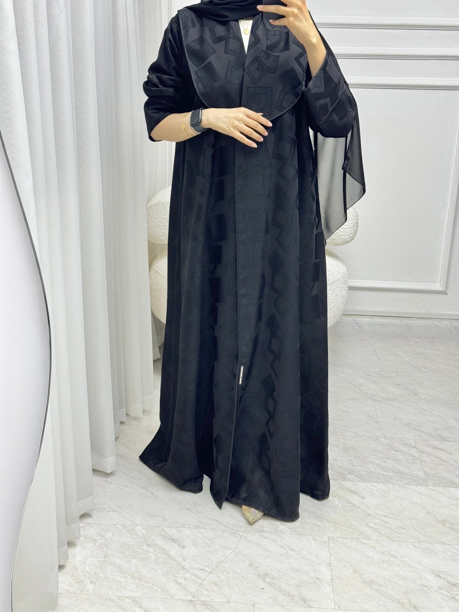 C RTW 1524 Black work Abaya
