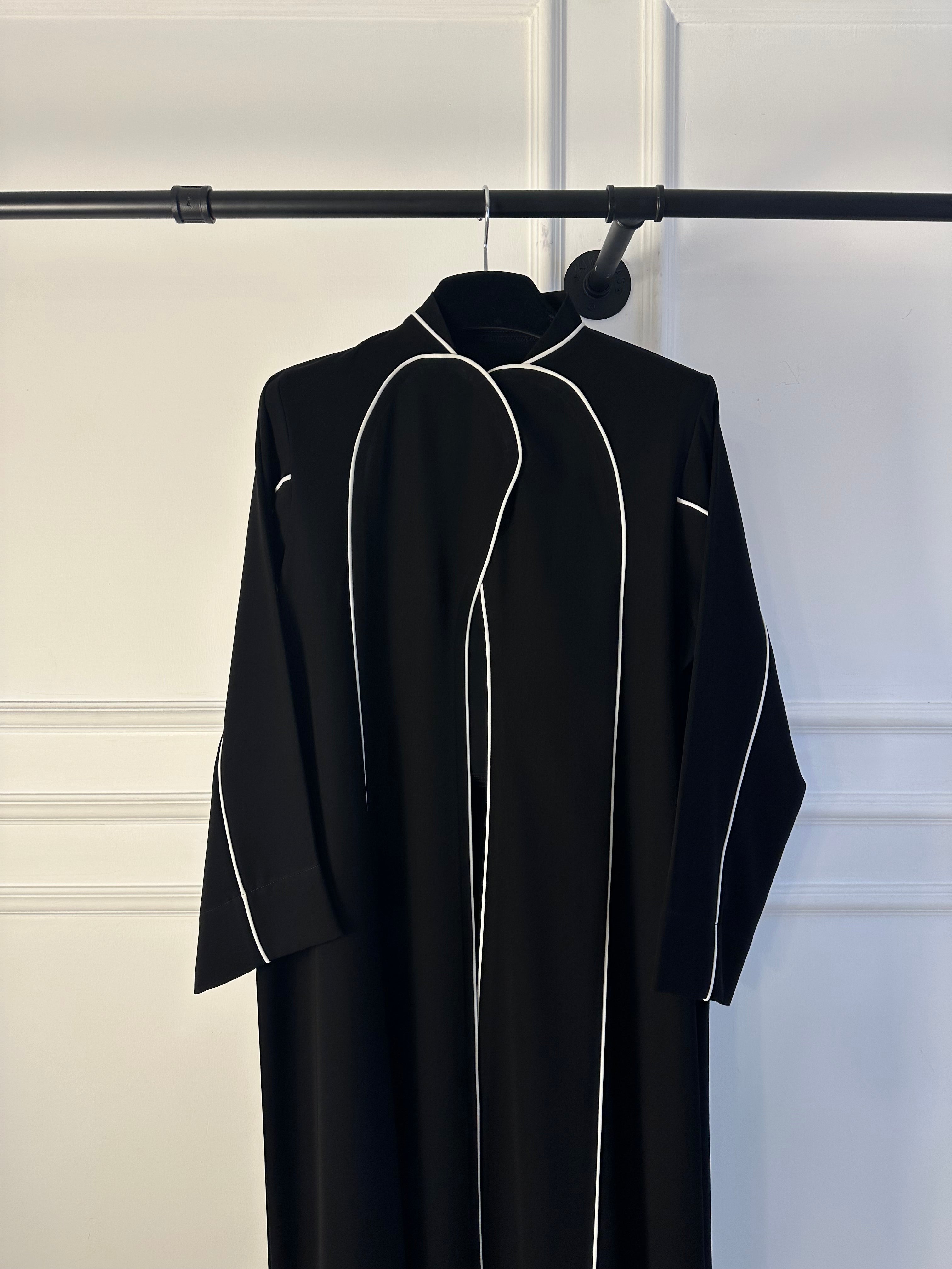 C RTW 1793 Black Striped Abaya
