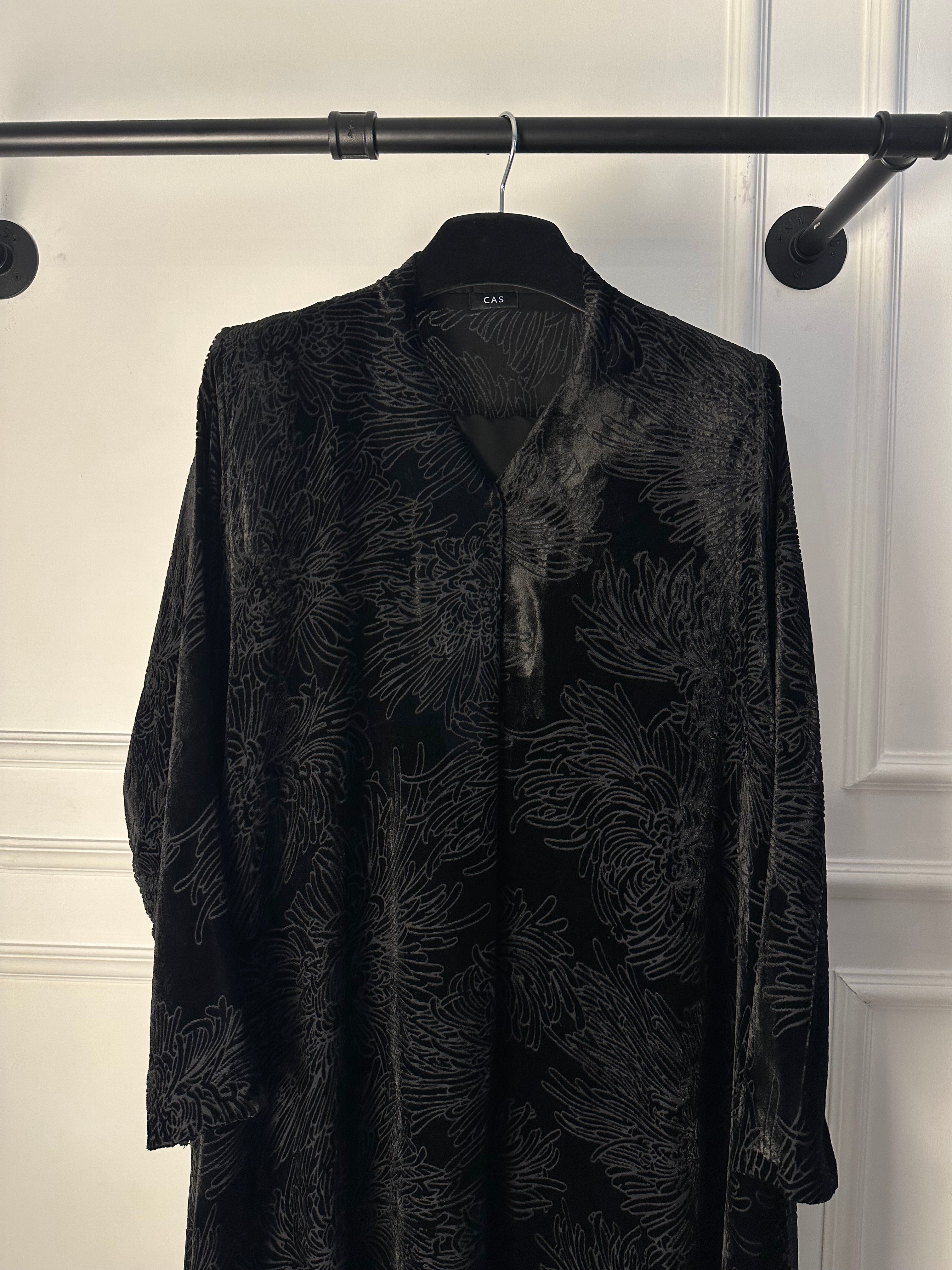 C RTW 1851 Black Velvet Abaya