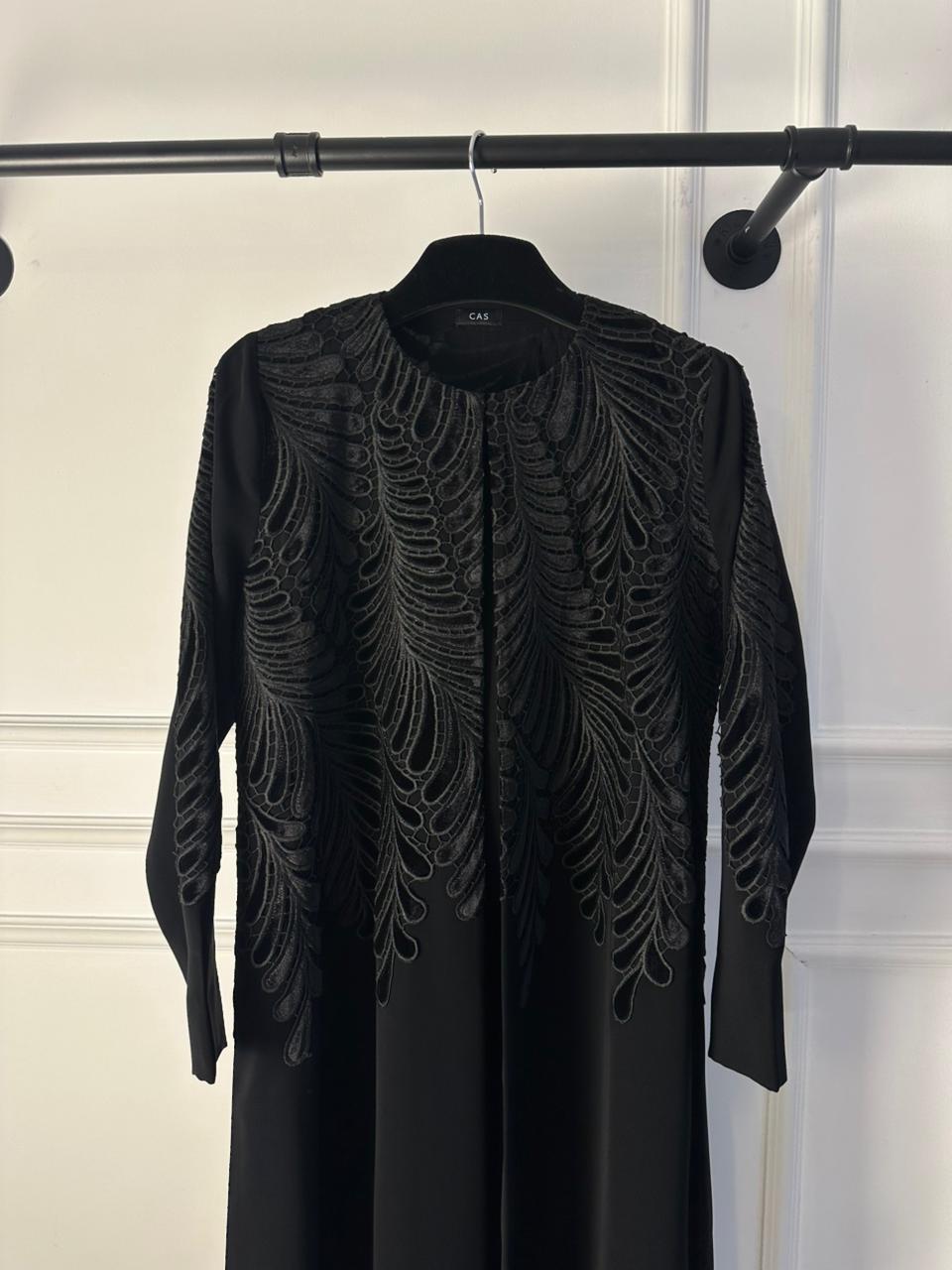 C RTW 1887 Black Velvet Dantel Abaya
