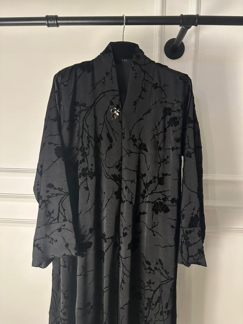C RTW 1971 Black Abaya