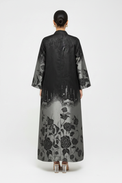 C RTW 1977-03 Silver Floral Abaya