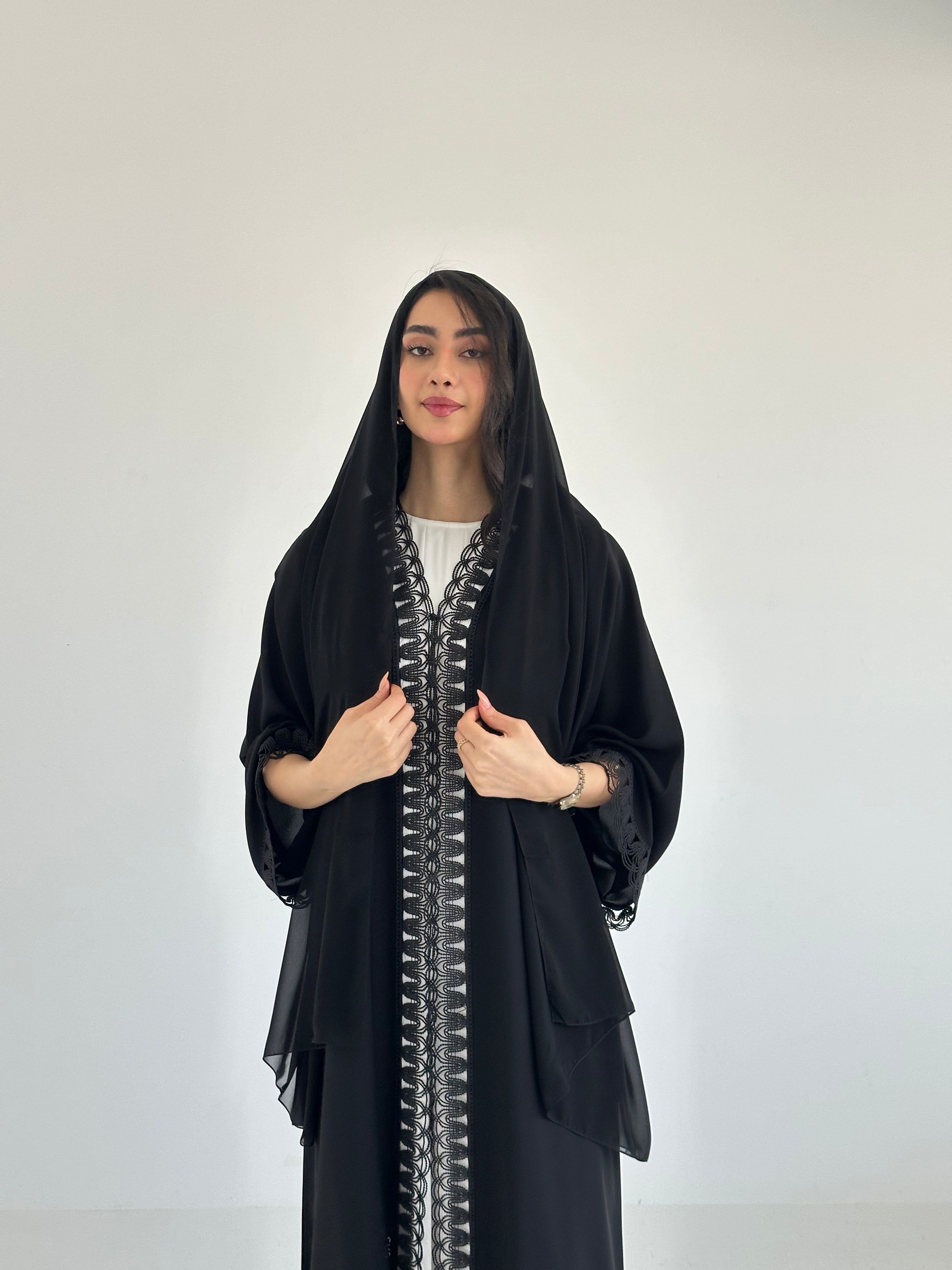C RTW 2342 Black Lace Abaya