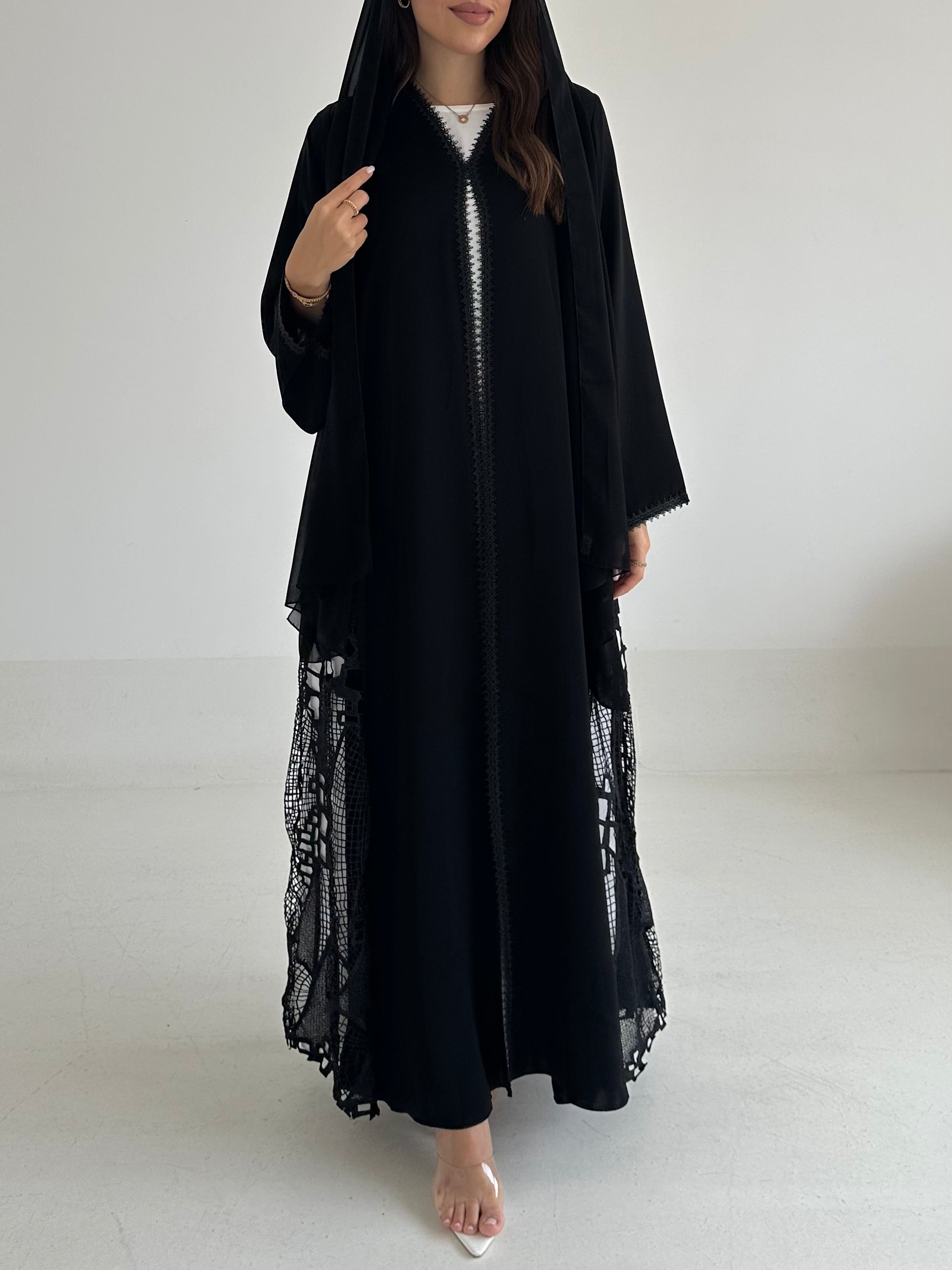 C RTW 2495 Black Lace Abaya