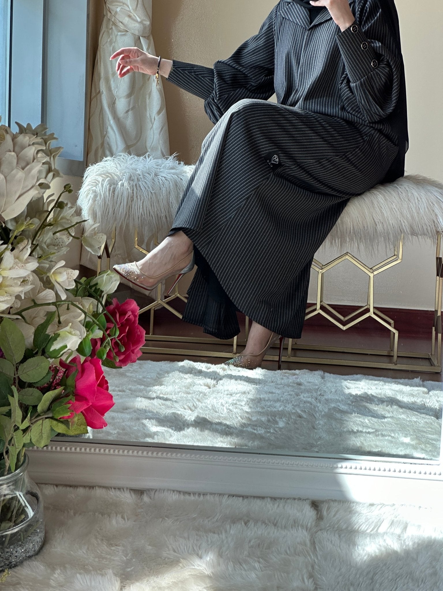 c-black-lightgrey-work-abaya-109-8