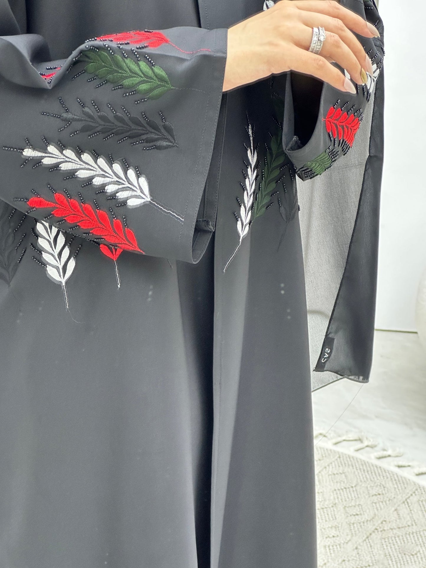 C RTW Emirati National Day Abaya Set 03