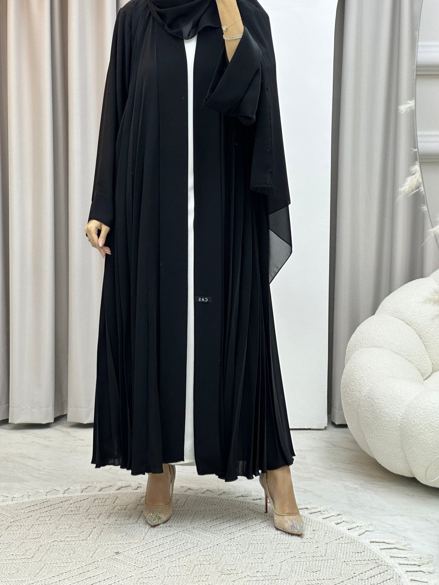 C RTW Plain Black Pleated Abaya Set