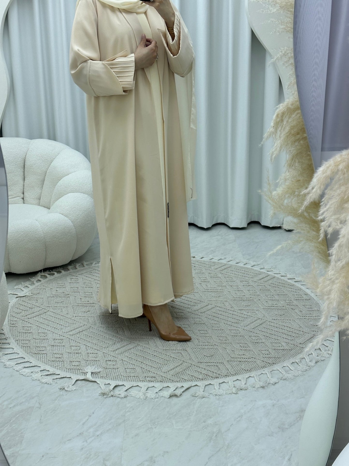 C RTW Striped Sleeves Cream Abaya