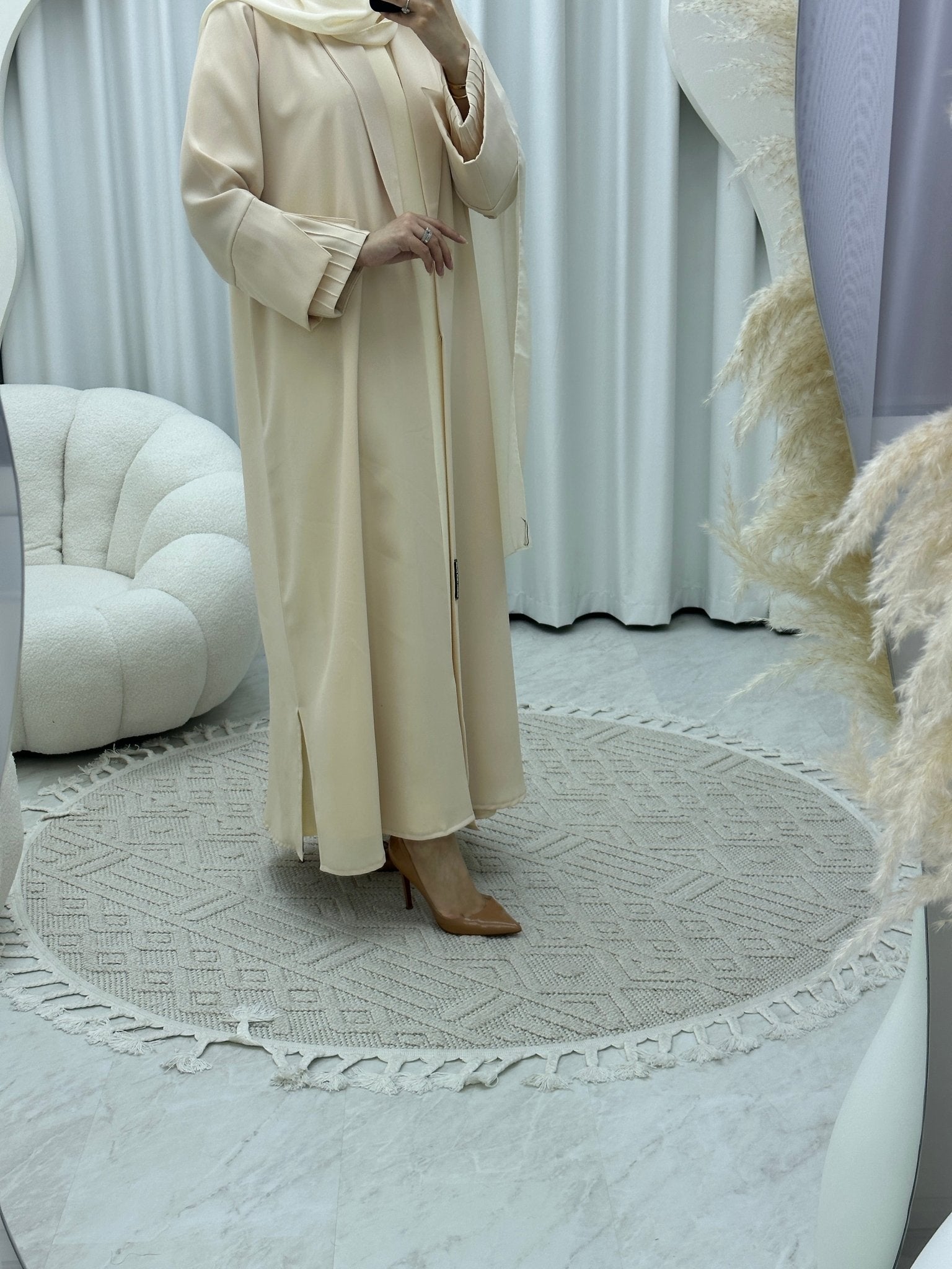 C RTW Striped Sleeves Cream Abaya