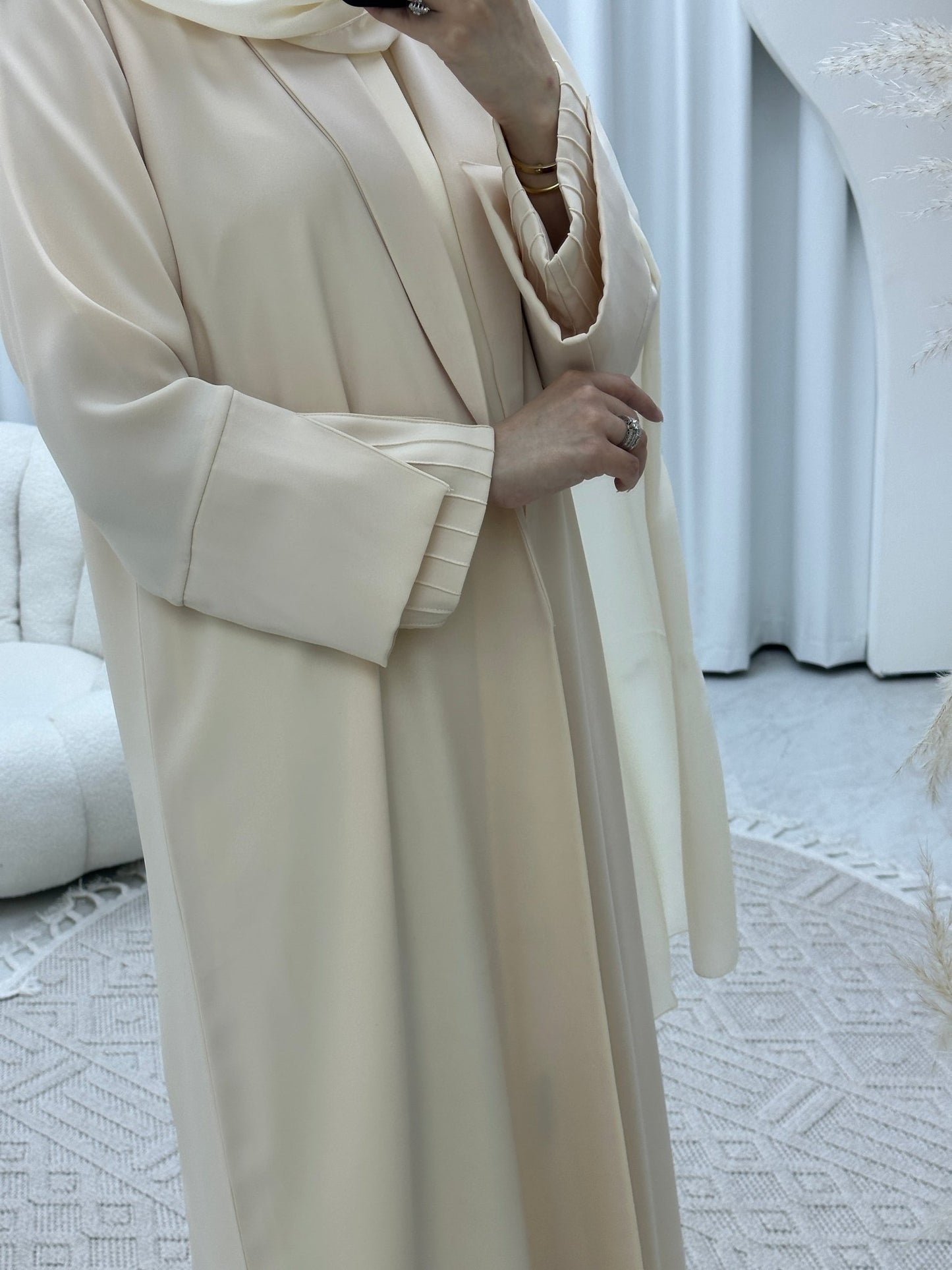 C RTW Striped Sleeves Cream Abaya