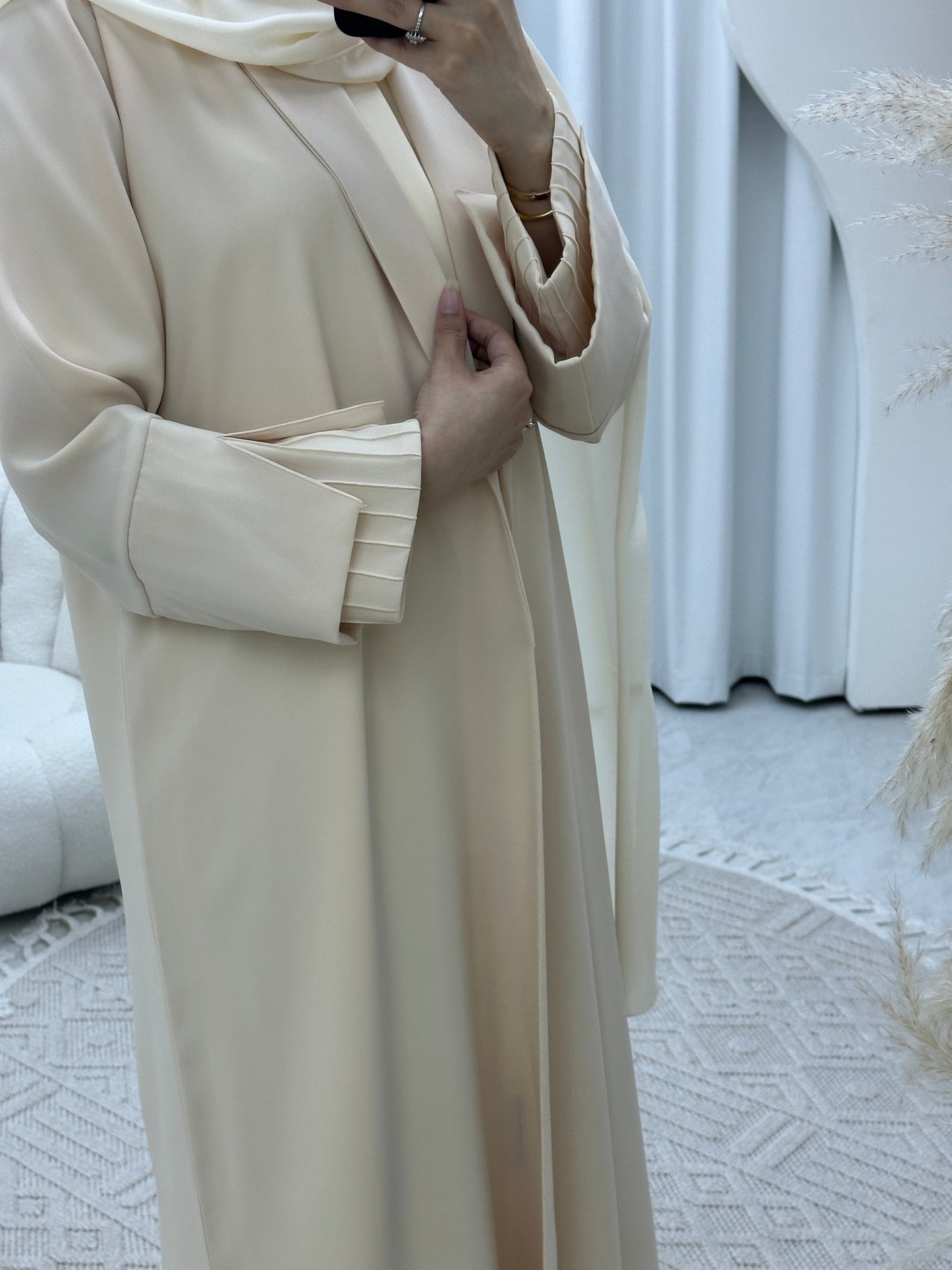 C RTW Striped Sleeves Cream Abaya