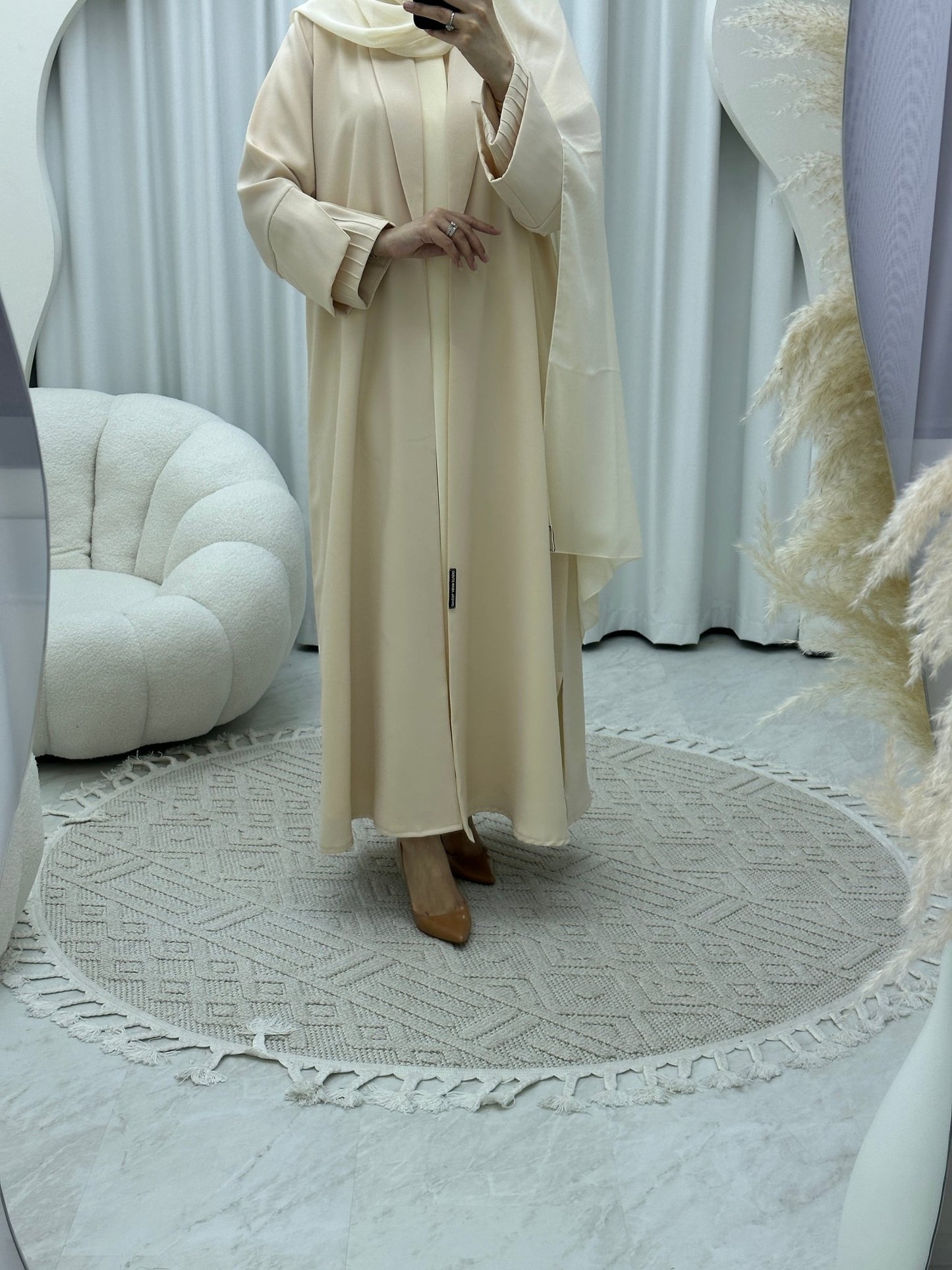 C RTW Striped Sleeves Cream Abaya