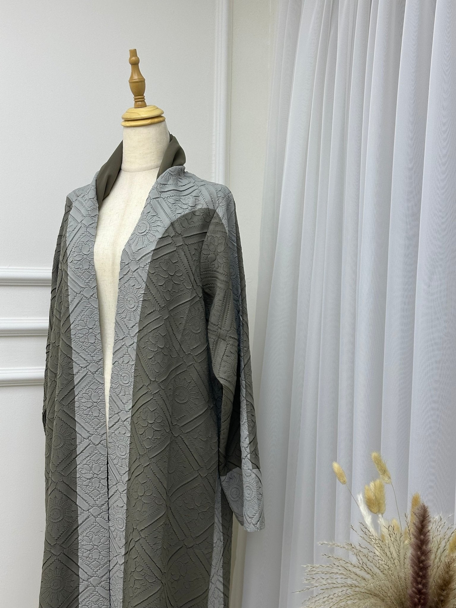 C RTW Tan Abaya