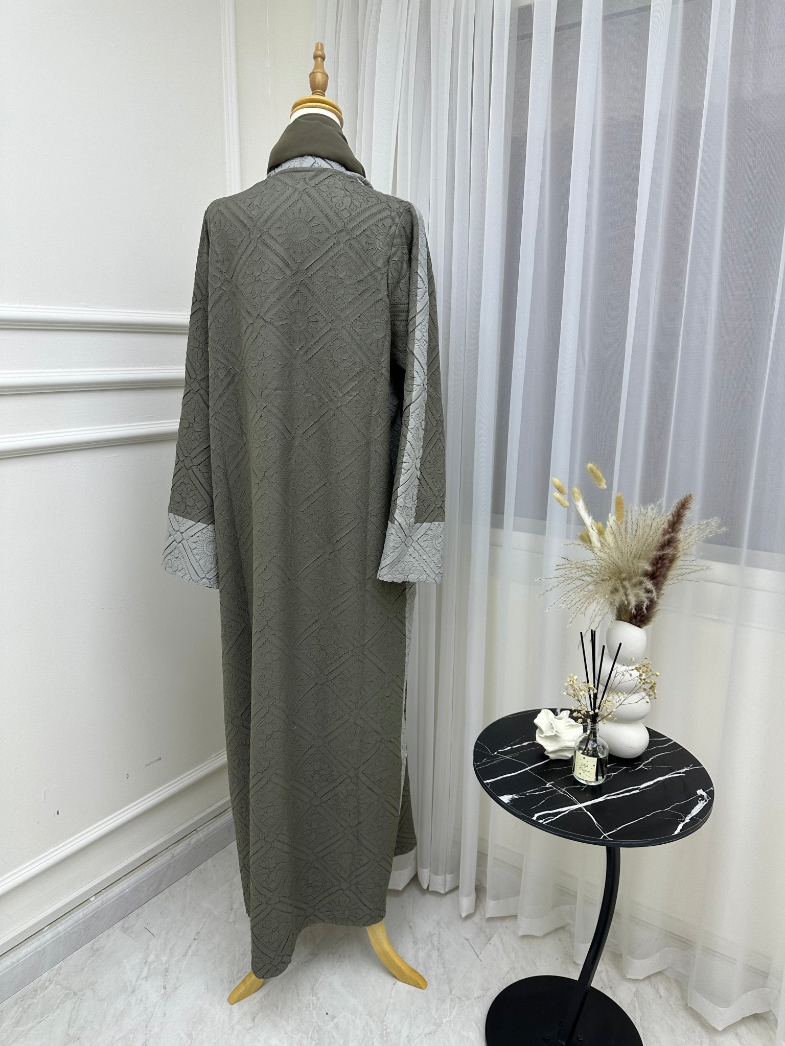 C RTW Tan Abaya