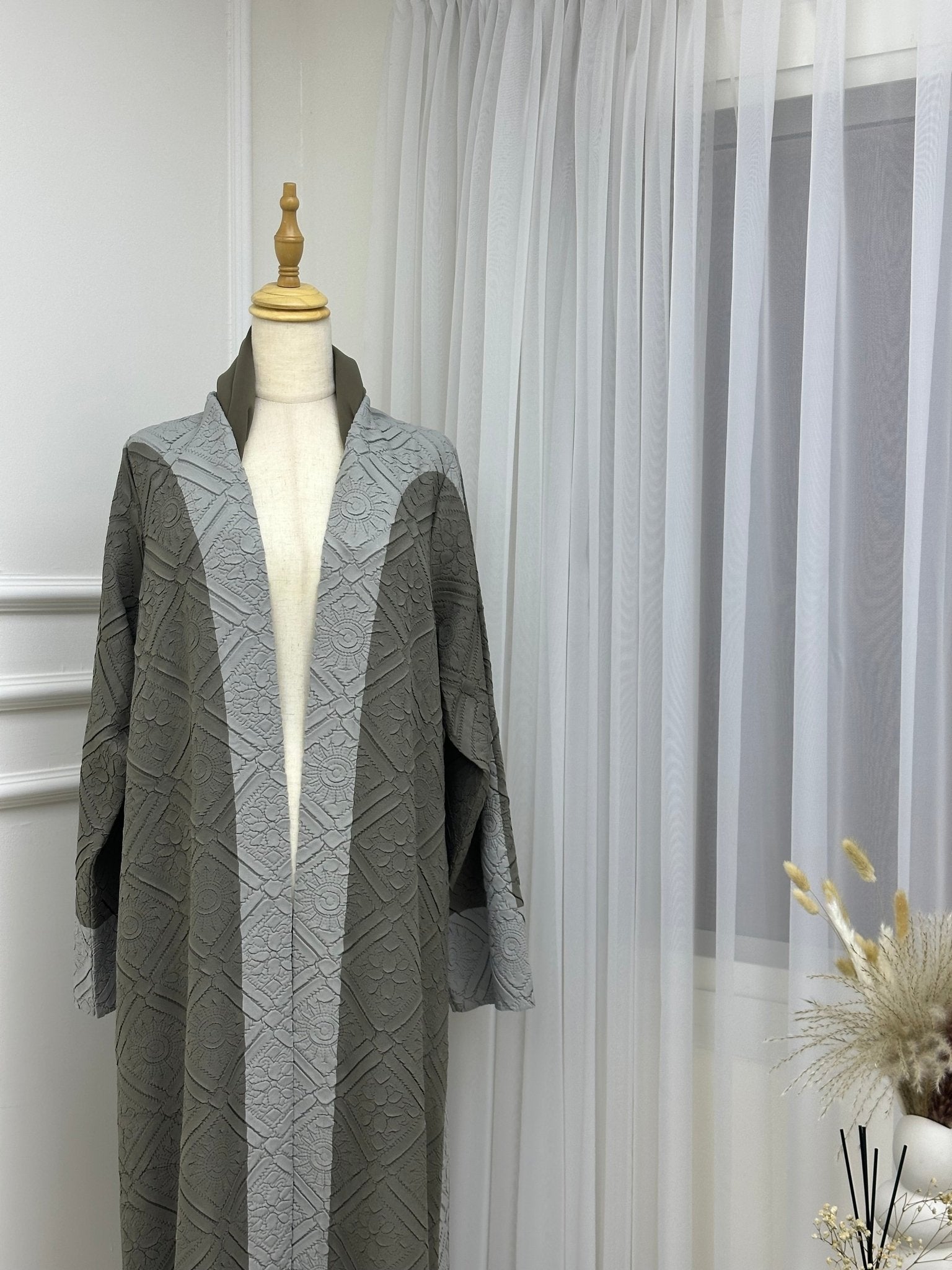 C RTW Tan Abaya