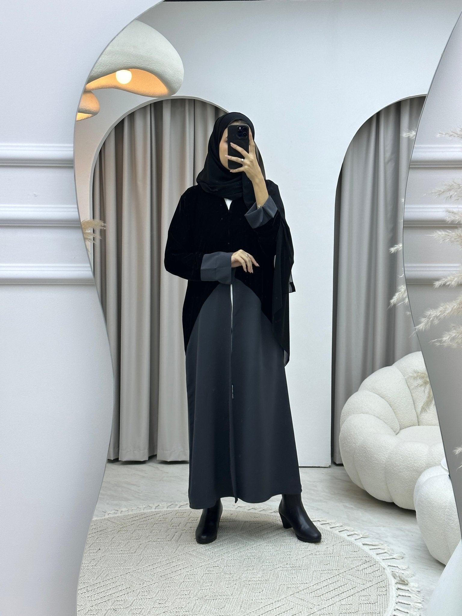 C RTW Velvet Crepe Abaya