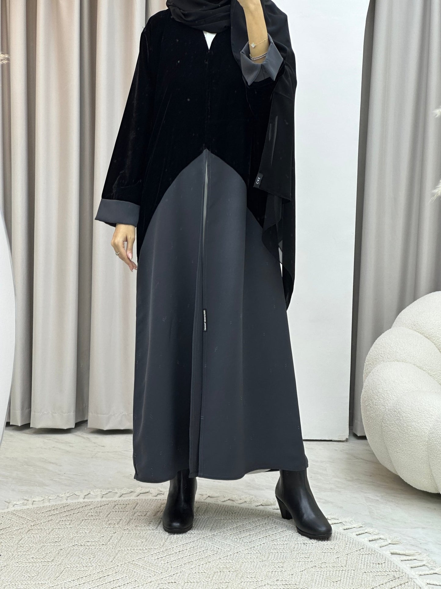 C RTW Velvet Crepe Abaya