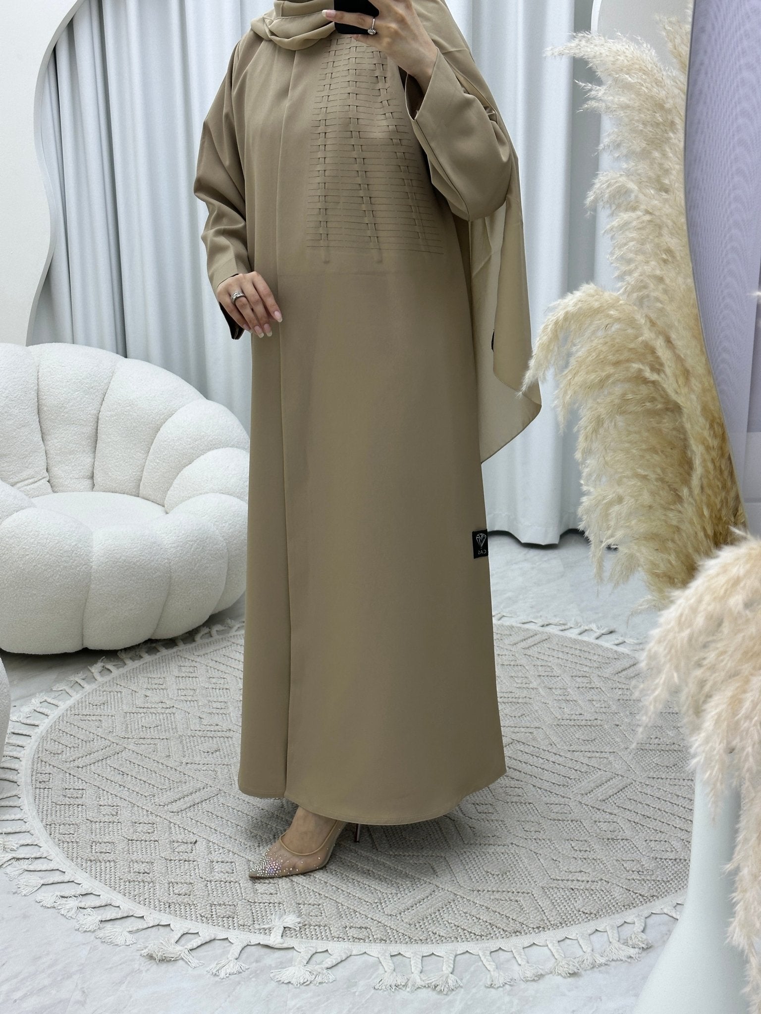 C RTW Weave Beige Abaya