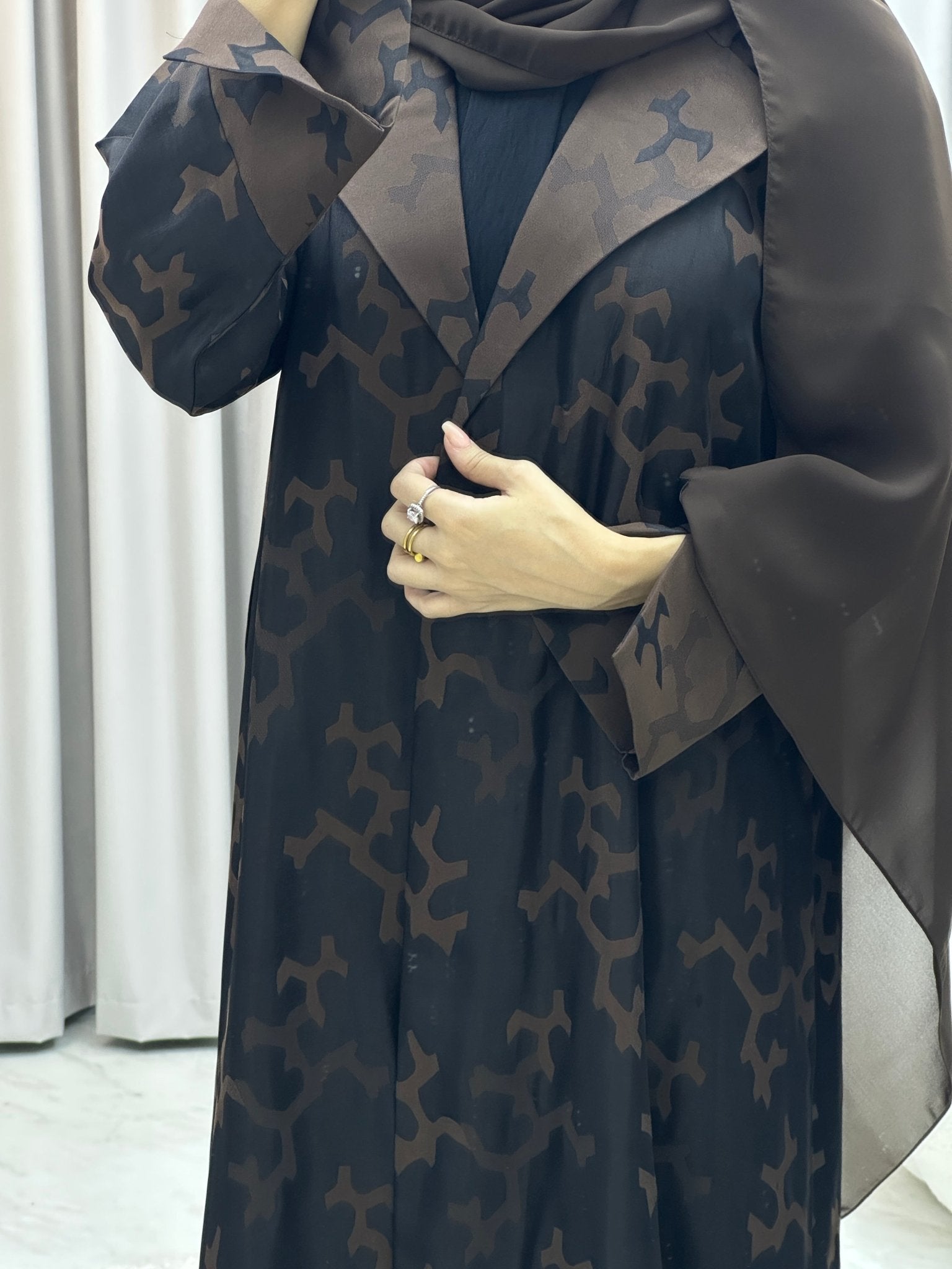 C RTW Web Winter Brown Coat Abaya