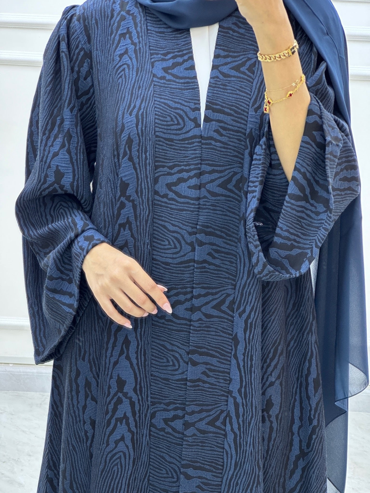 C Swirl Bisht Budget Blue Abaya