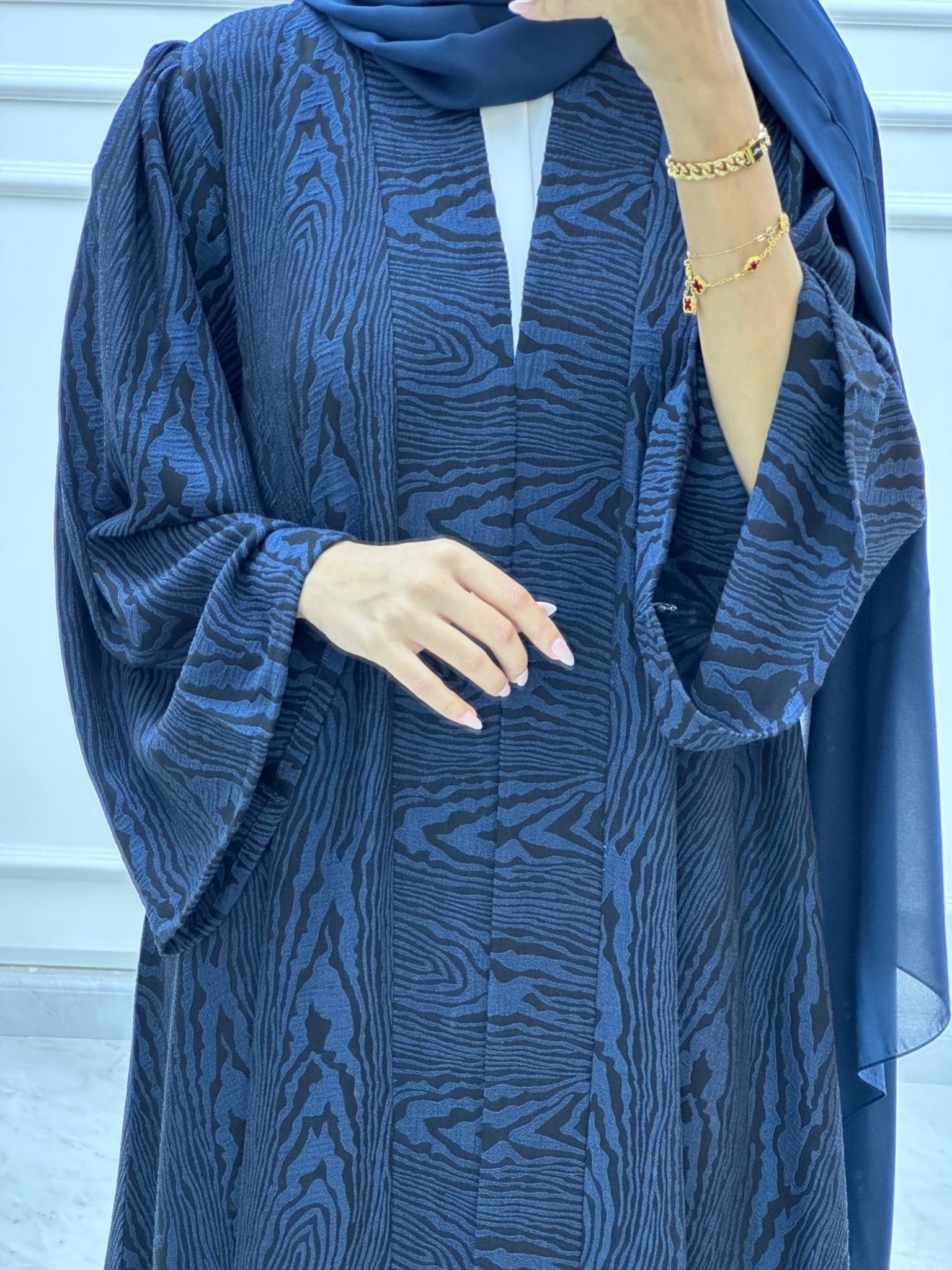 C Swirl Bisht Budget Blue Abaya