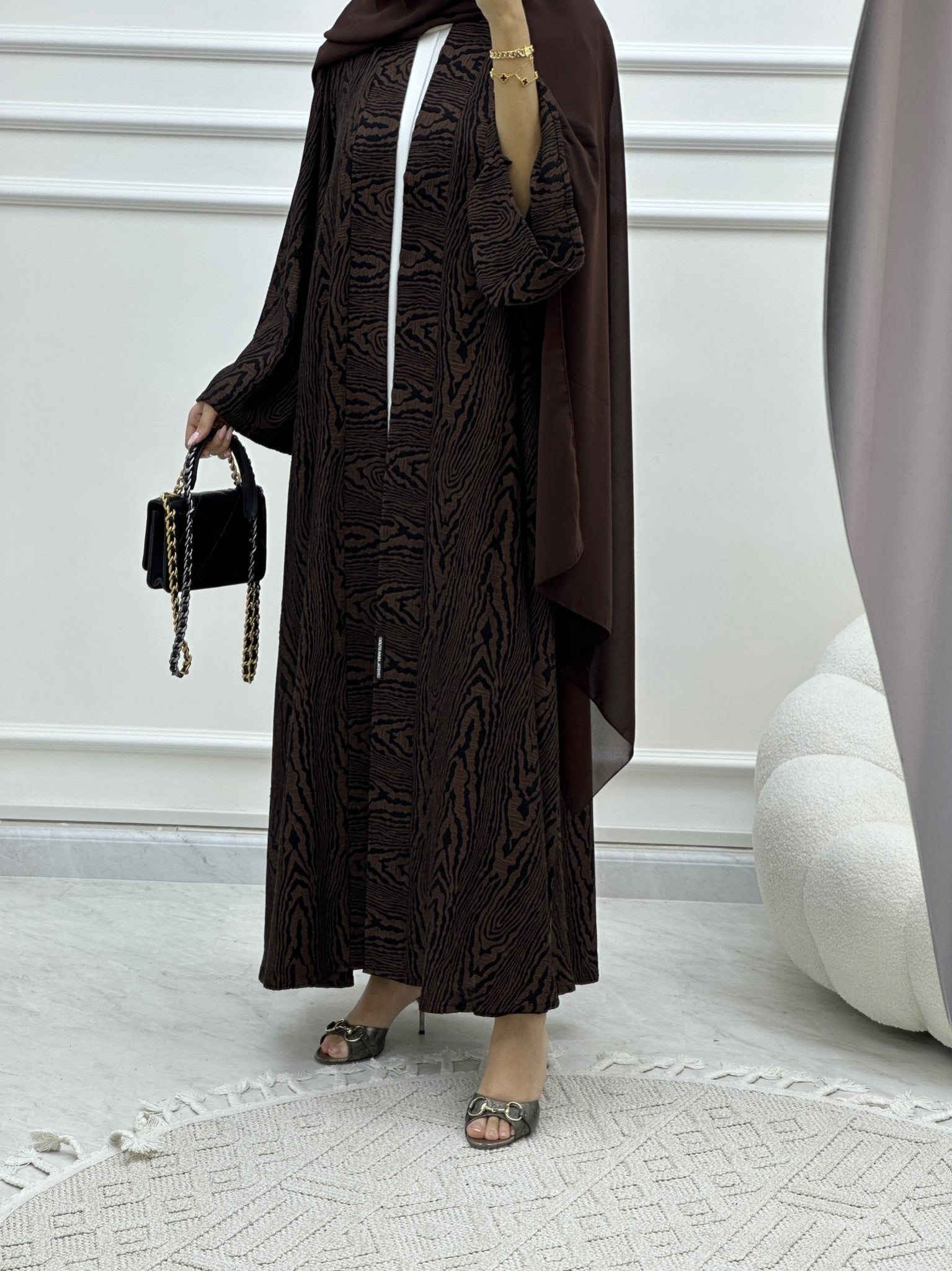 C Swirl Bisht Budget Brown Abaya