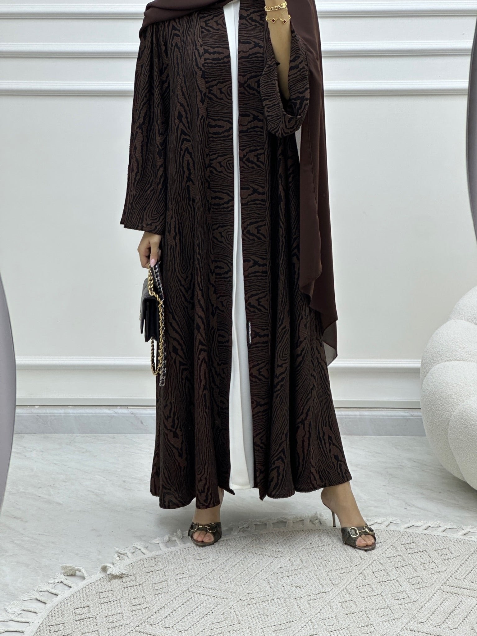 C Swirl Bisht Budget Brown Abaya