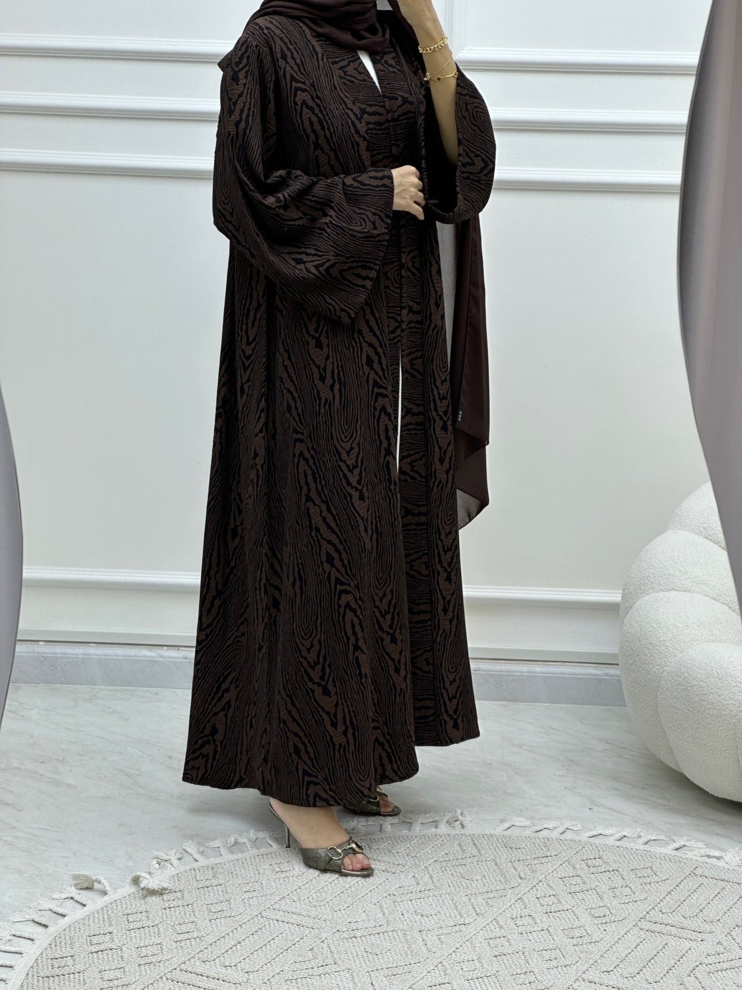 C Swirl Bisht Budget Brown Abaya