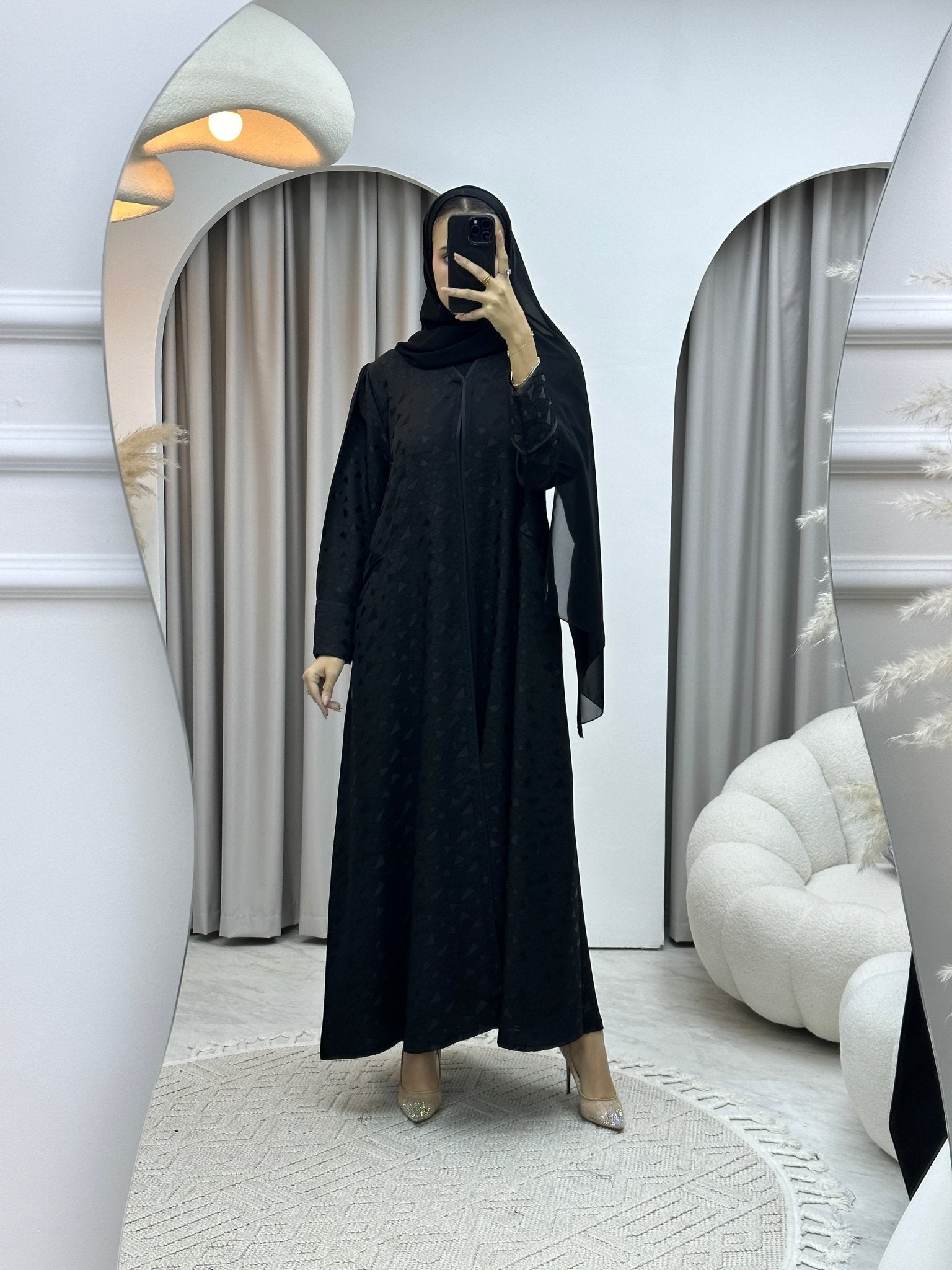 C Triangle Black Abaya Set