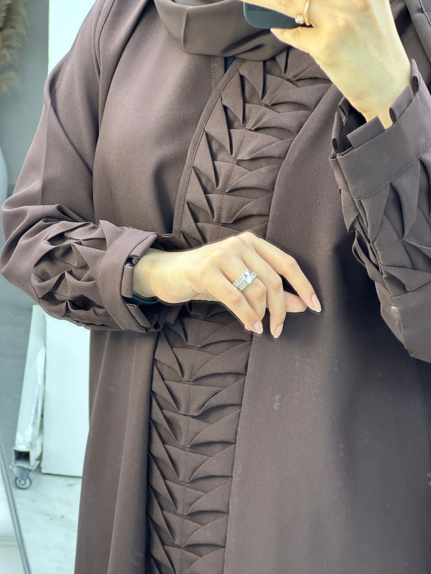 C Triangle Pleats Brown Abaya Set