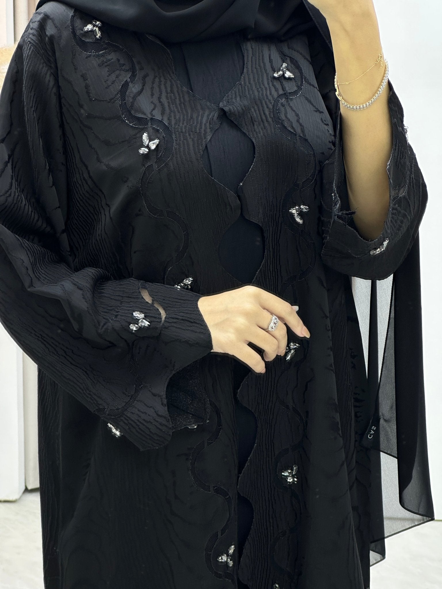 C Wave Black Jacquard Abaya Set